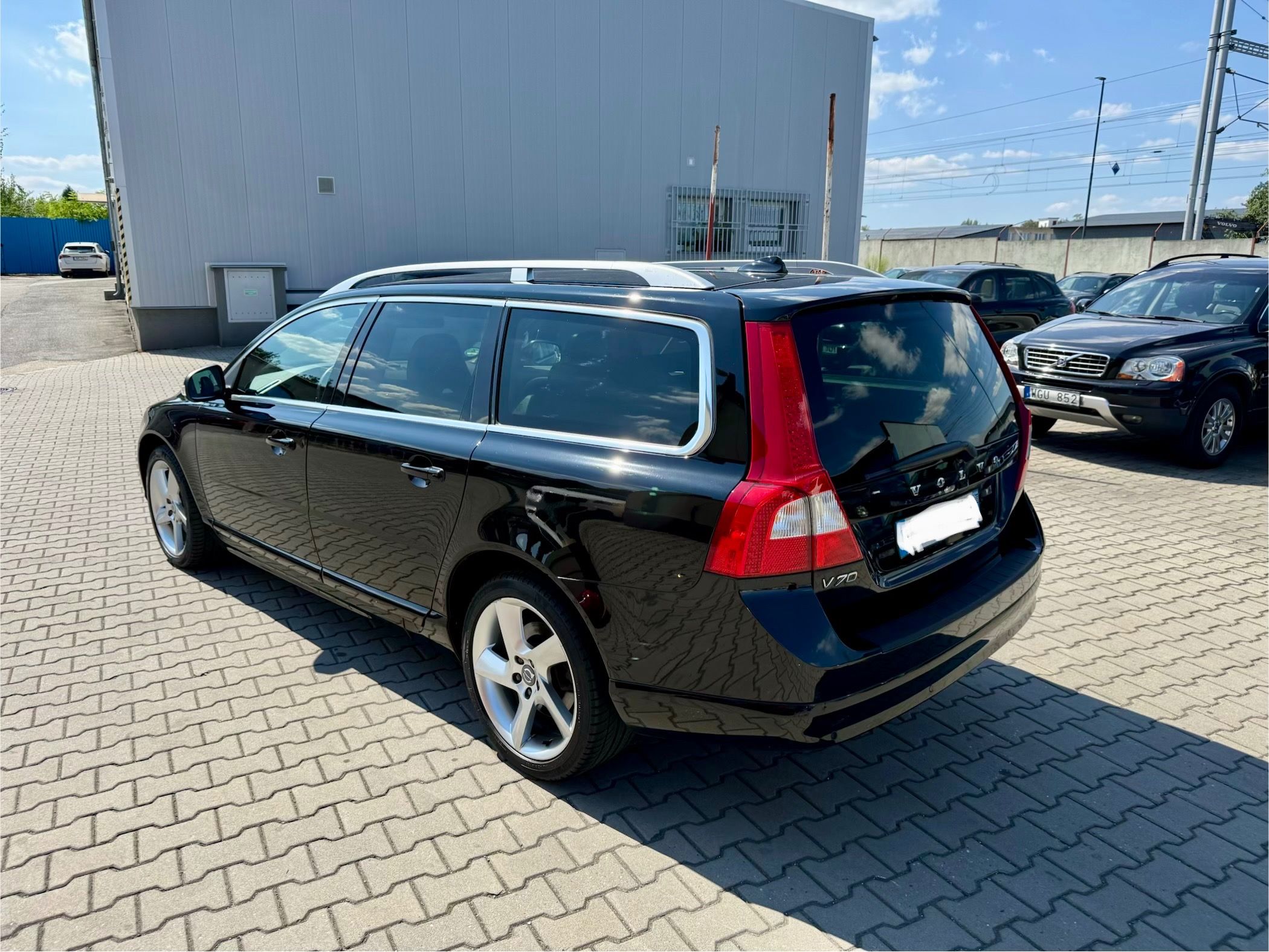 Volvo V70, 2.4 D5 Summum, ventilace, D - fotka 6