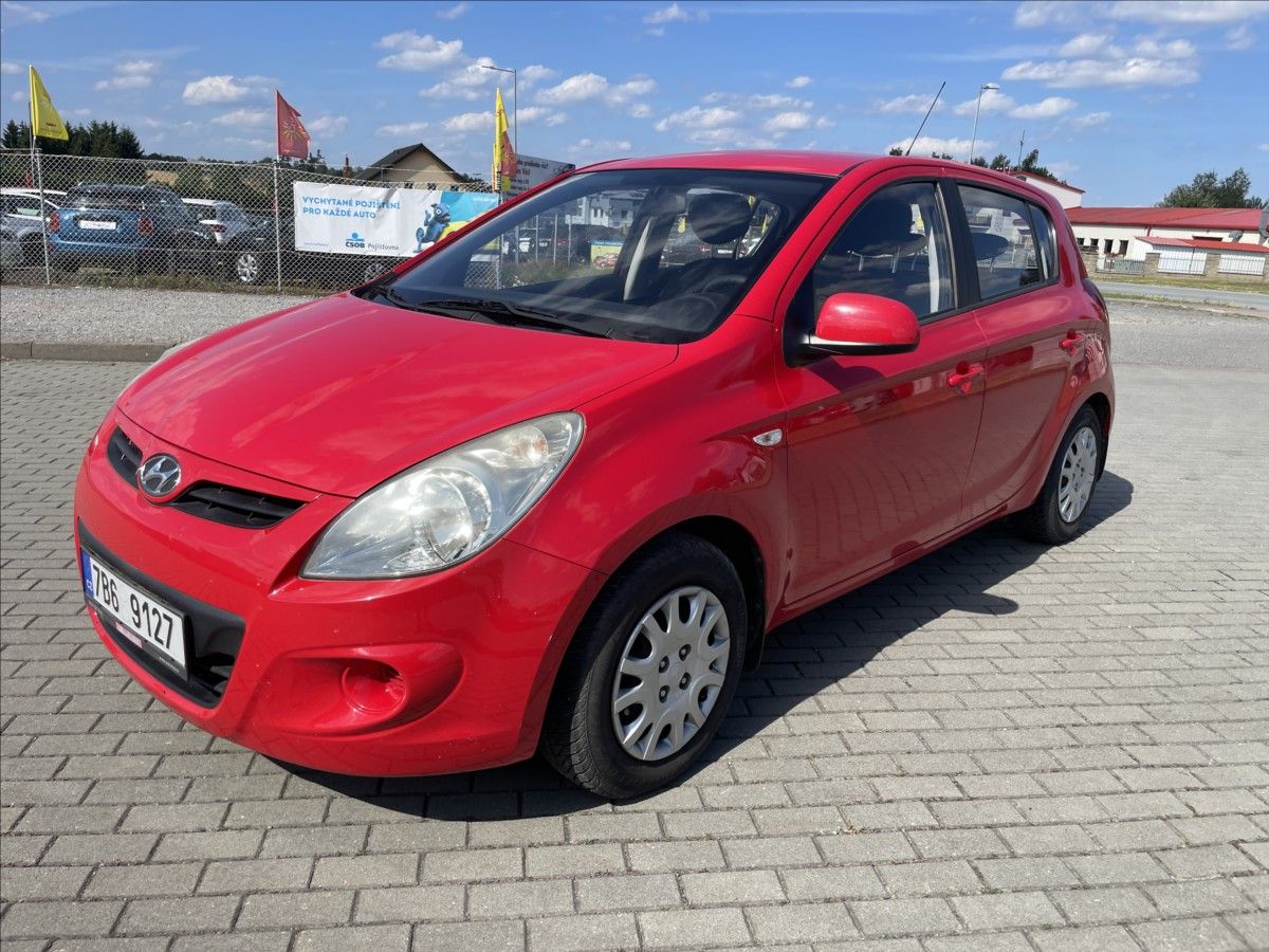 Hyundai i20, 1,4 i 73kw Automat, Klima, LPG