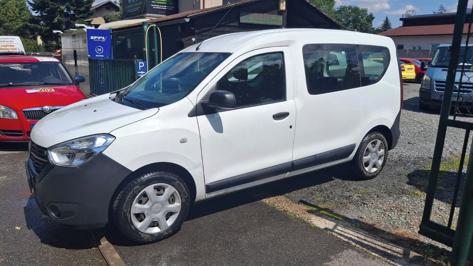 Dacia Dokker, na splátky všem 2018 BENZIN