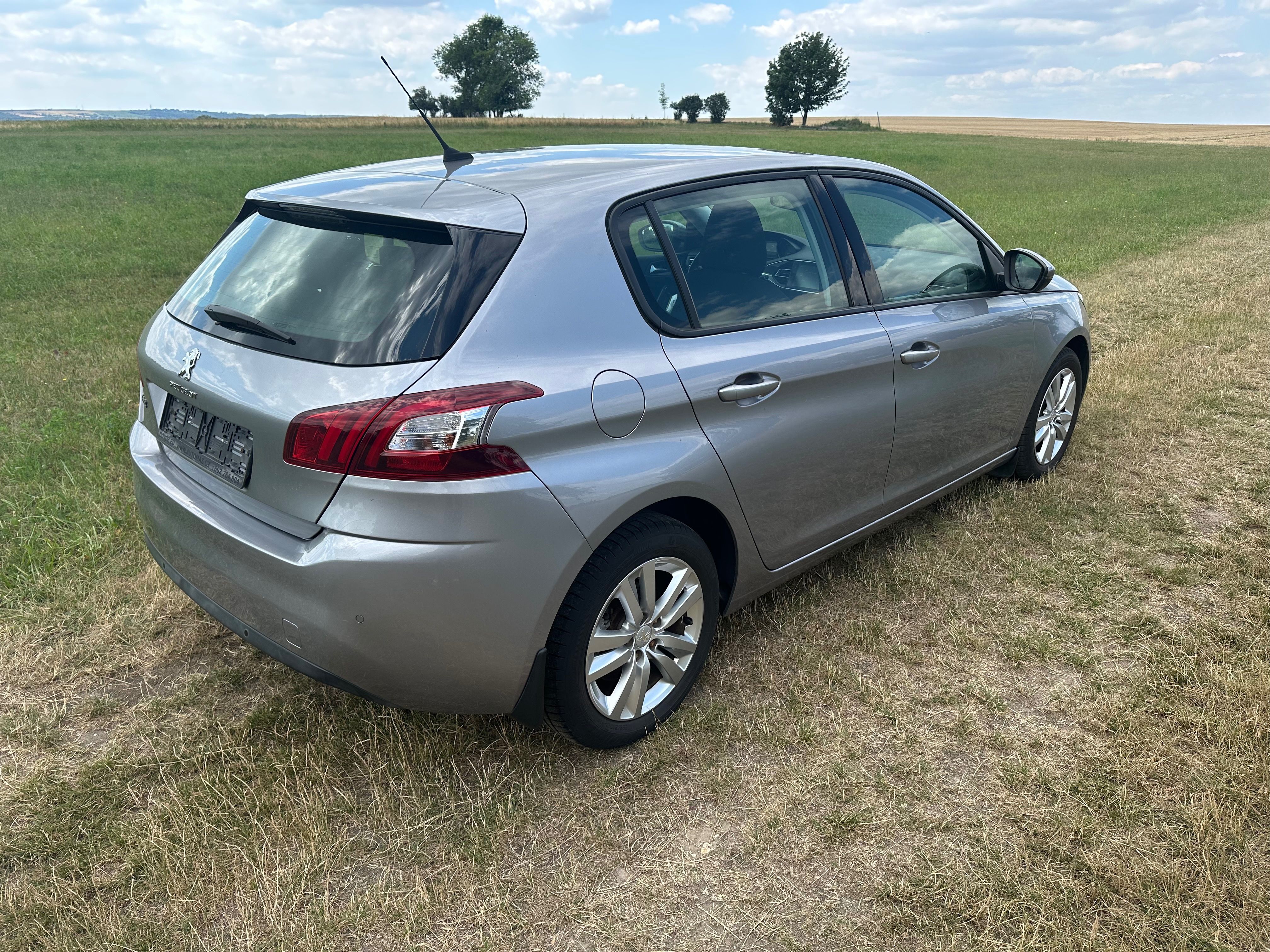Peugeot 308, 1.6-92 kw - fotka 6