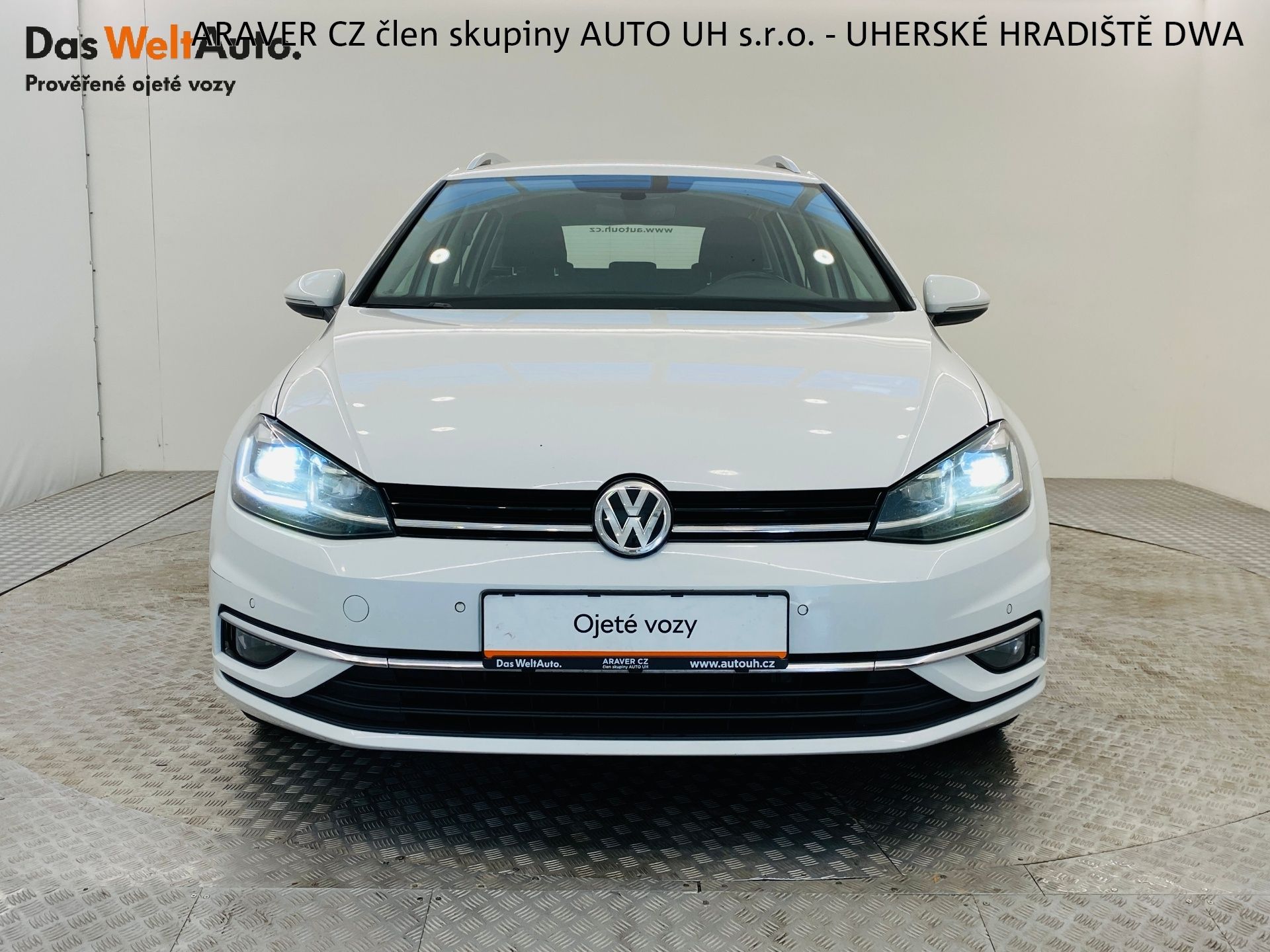 Volkswagen Golf, 1.6 TDI 85kW LED Comfortline - fotka 4