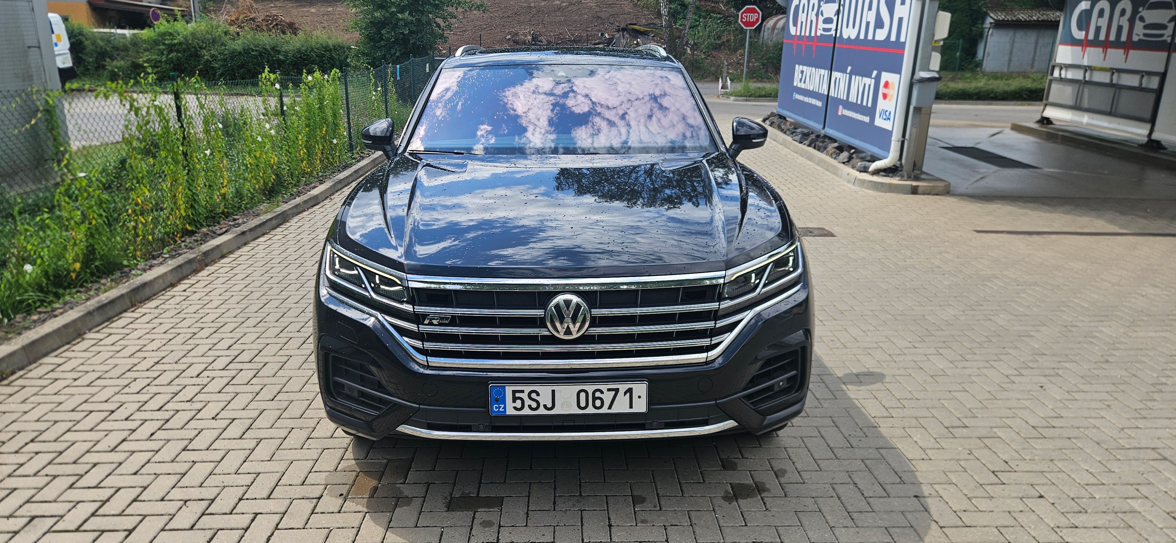 Volkswagen Touareg, 3.0TDi  R-LINE 4MOTION - DPH - fotka 3