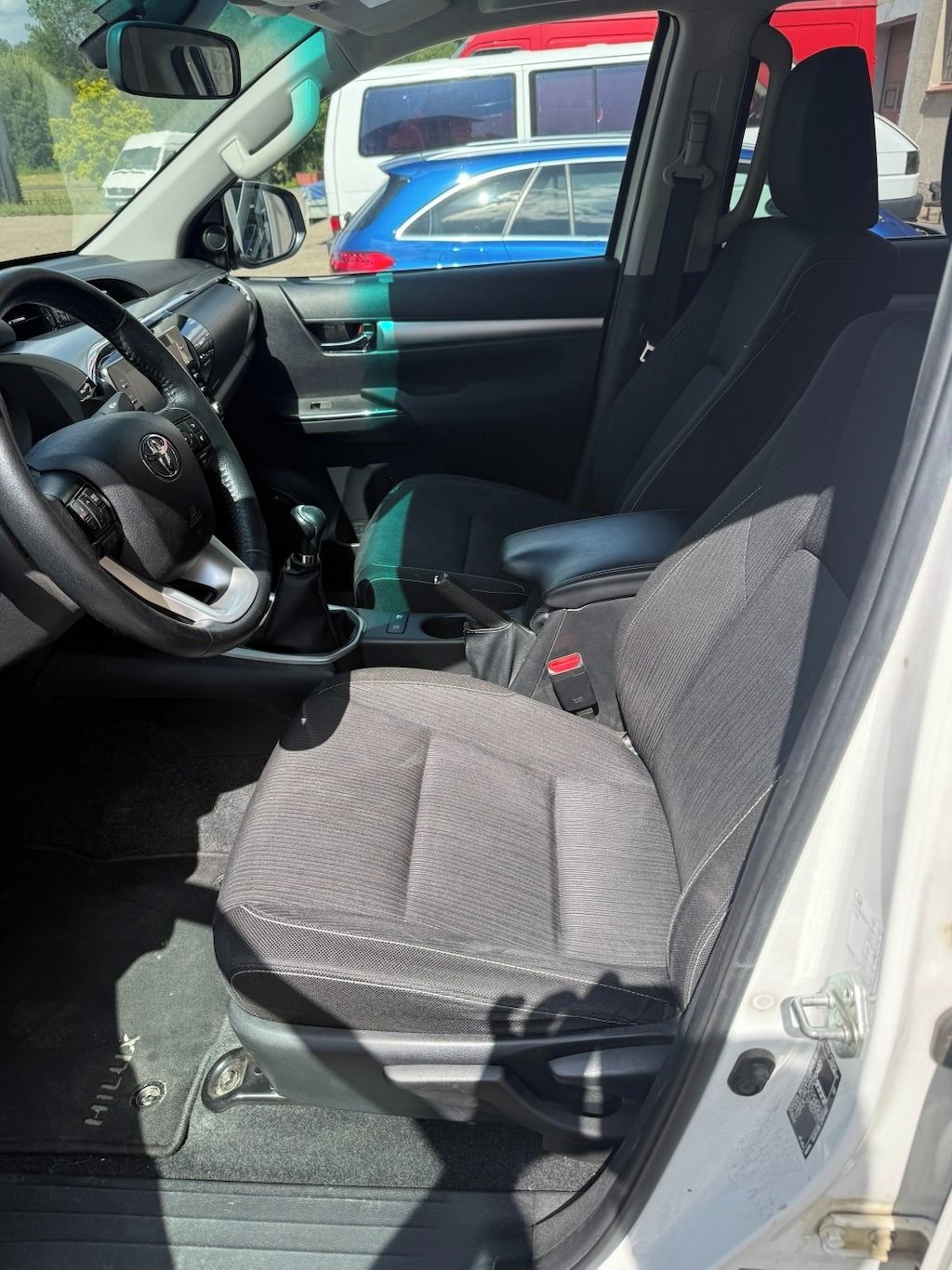 Toyota Hilux, 2,8TDI - fotka 5