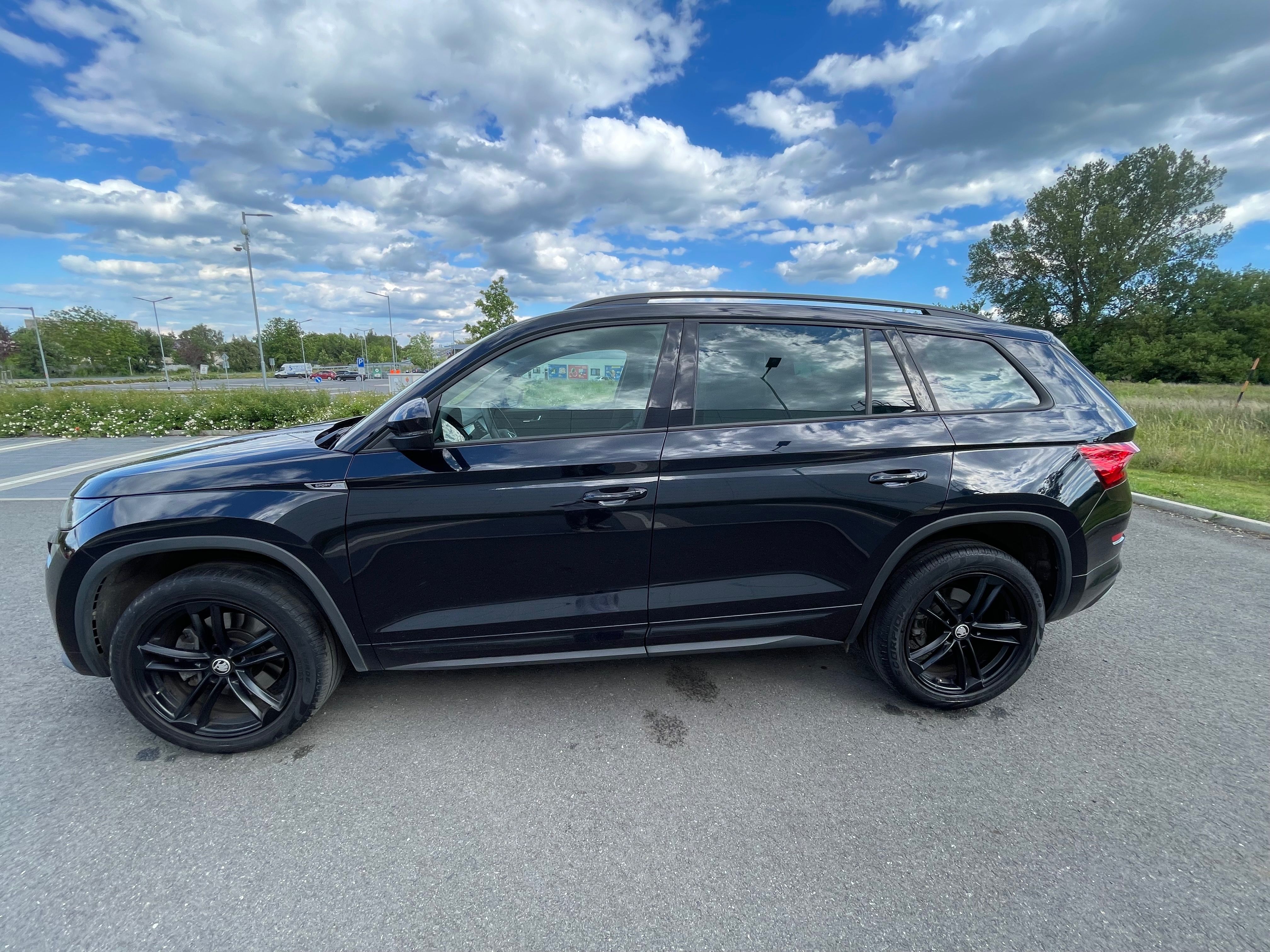 Škoda Kodiaq, Sportline 2.0 TDI - Pano, DCC - fotka 2