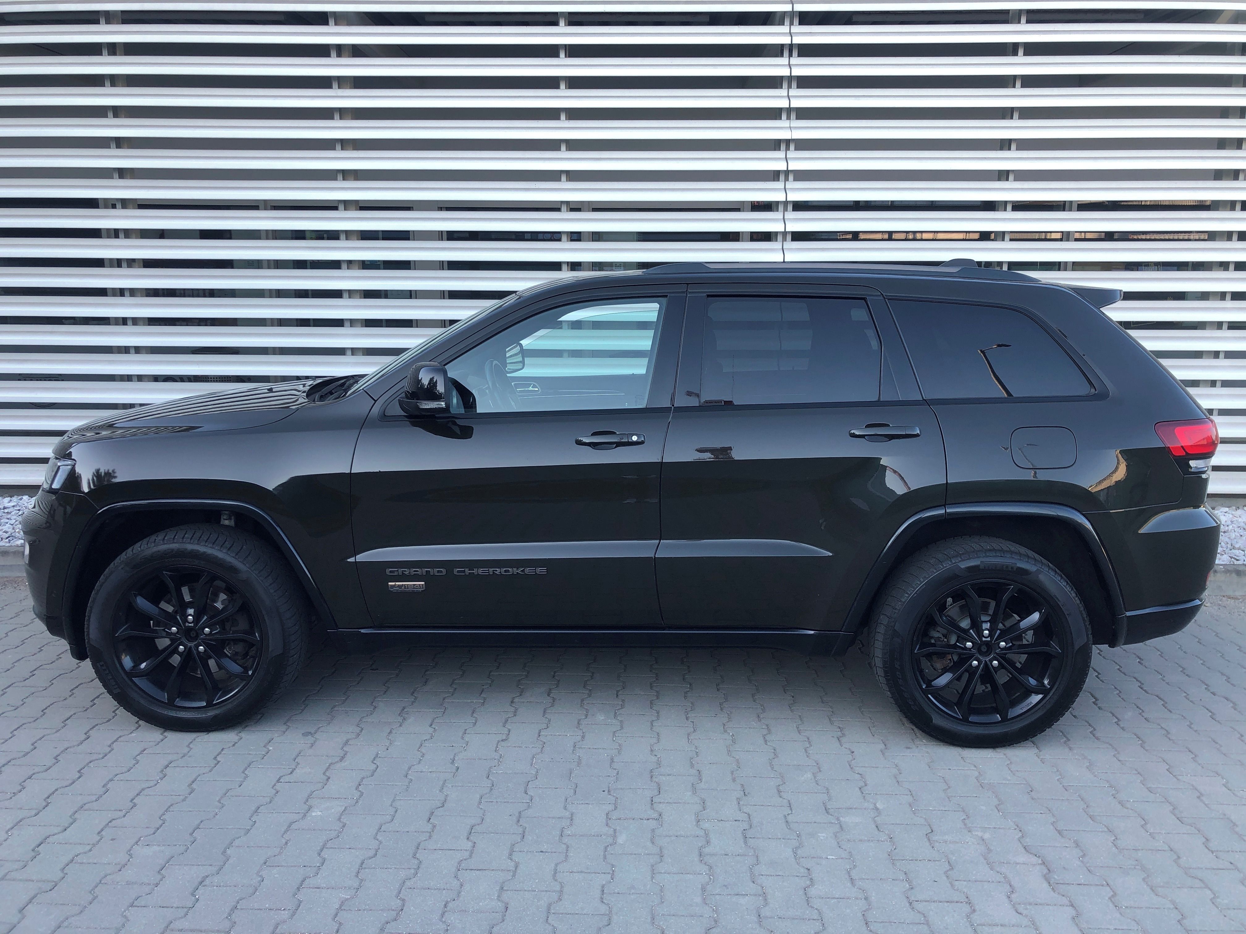 Jeep Grand Cherokee, Overland - fotka 3