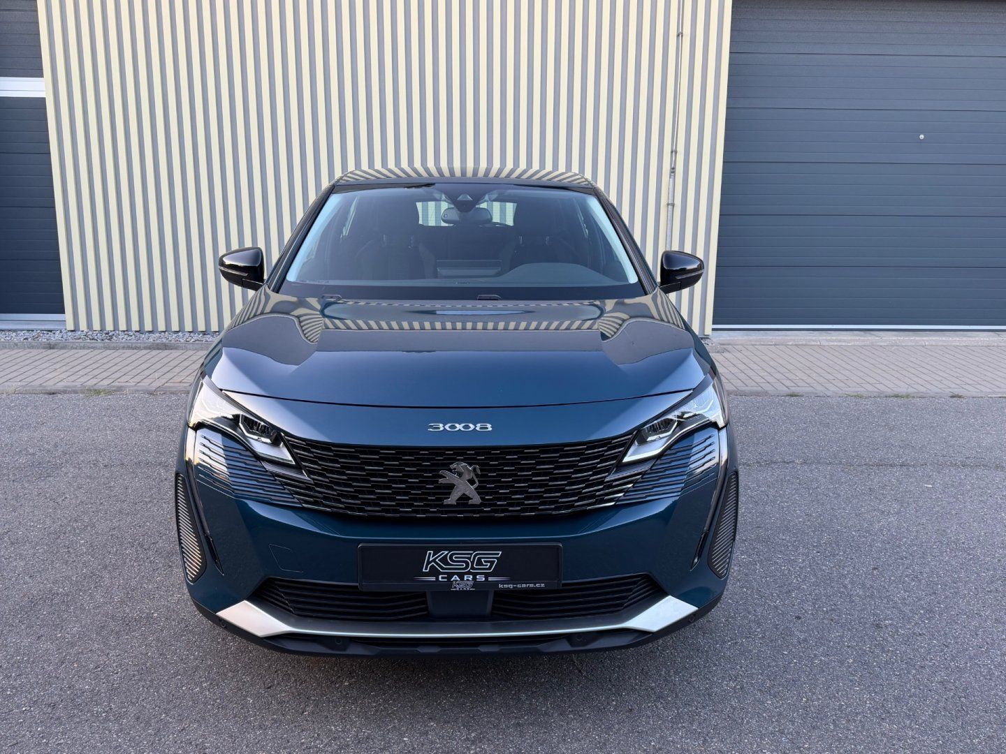 Peugeot 3008, 1.2PT 96kW Navigace! Kamera! - fotka 3