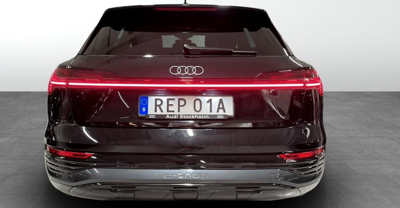 Audi Q8 e-tron, 50 Q Kam Pano Matrix 4 zóny - fotka 5