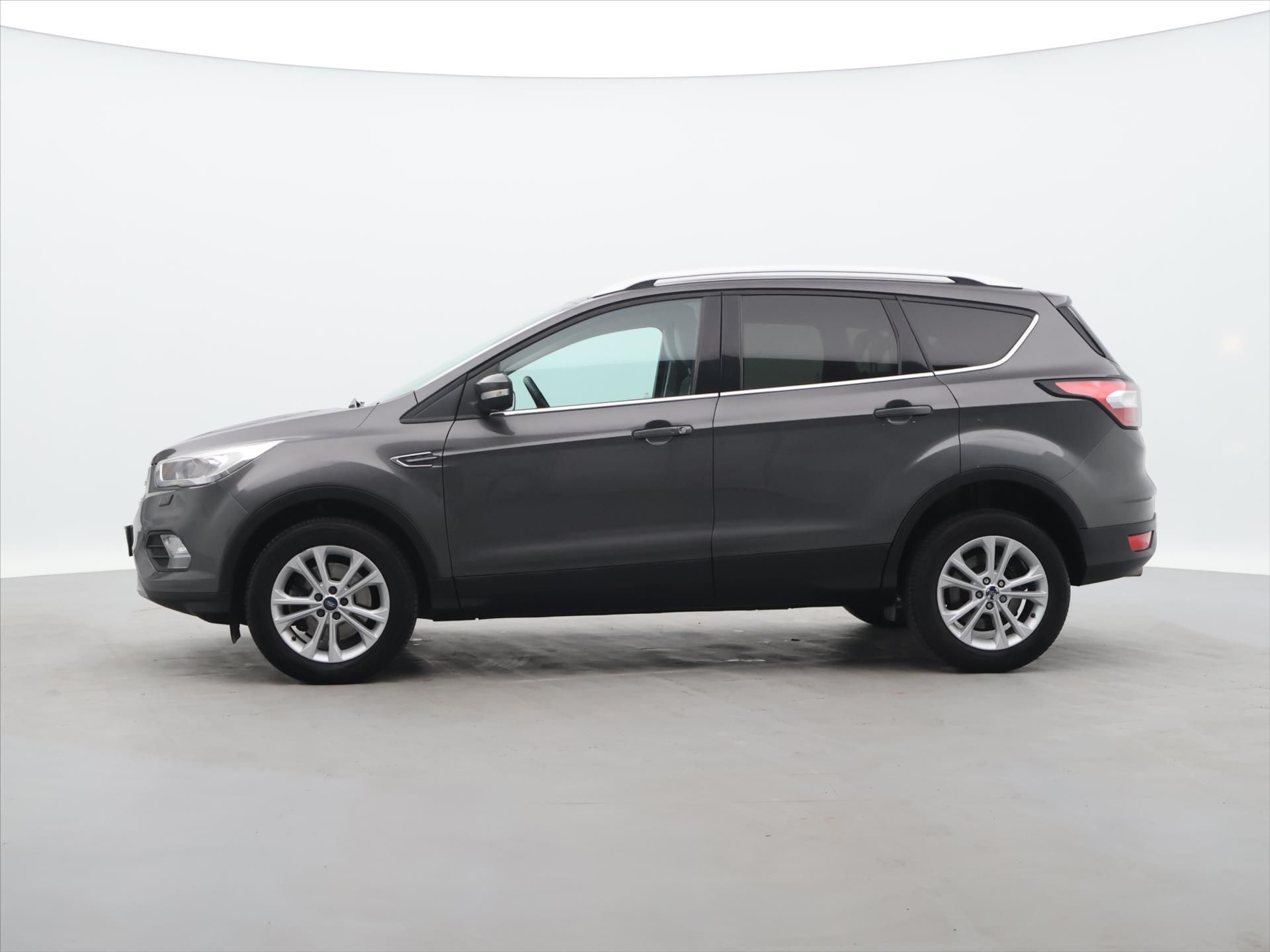 Ford Kuga, 1,5 TDCI 88kW CZ Titanium DPH - fotka 4