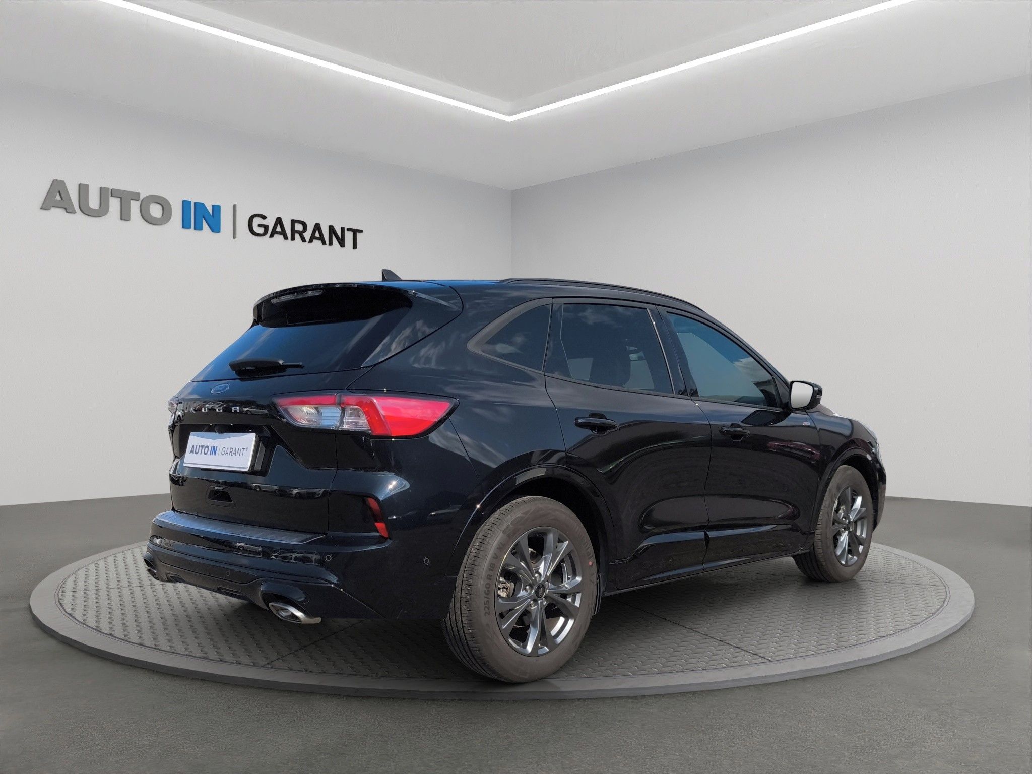 Ford Kuga, ST-Line X 1.5 110kW, ČR, 1. Ma - fotka 5