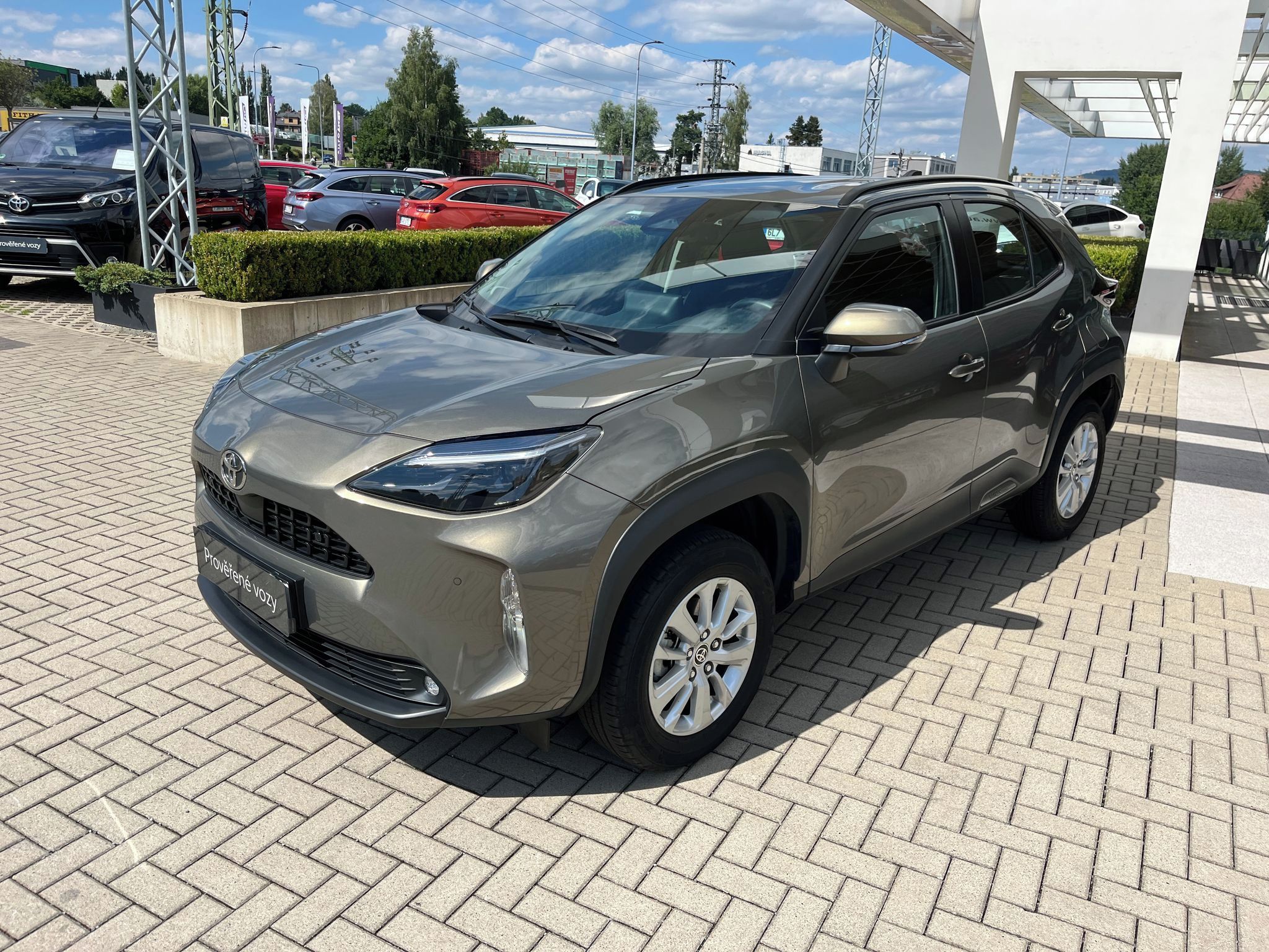 Toyota Yaris Cross, 1.5 Hybrid e-CVT Comfort - fotka 2