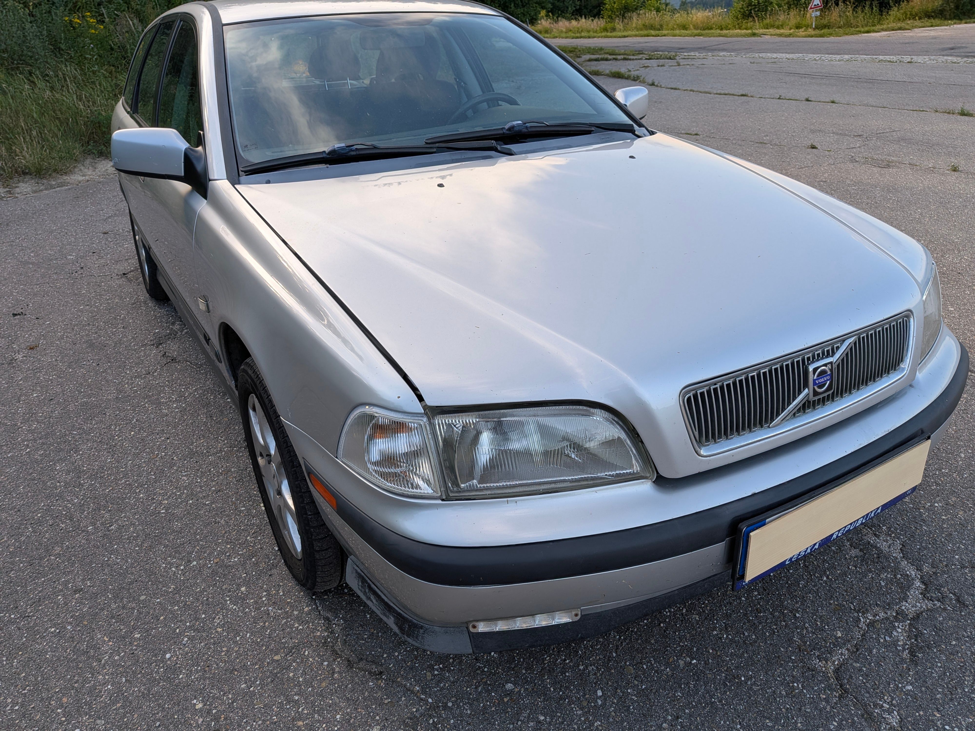 Volvo V40, Volvo V40 benzín LPG - fotka 2