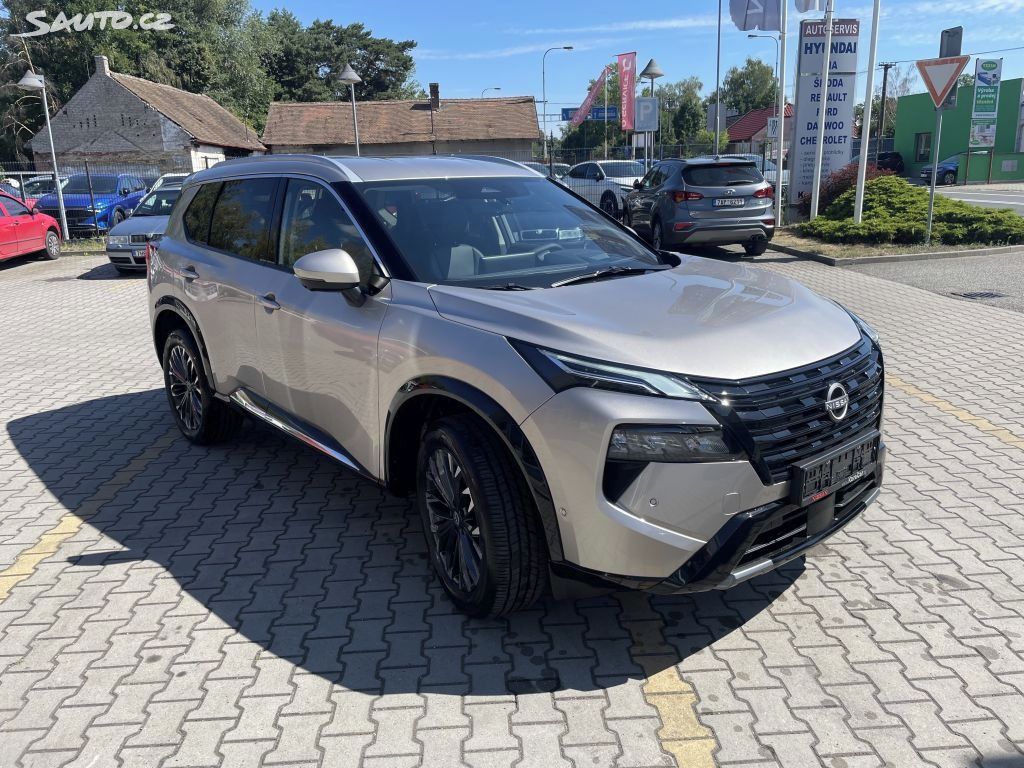 Nissan X-Trail, E-Power 213PS 4WD Tekna