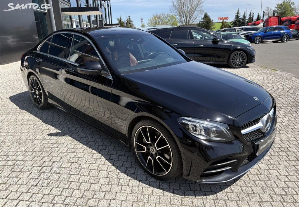 Mercedes-Benz Třídy C, 2,0 C 300 d 4M ČR, 1.maj