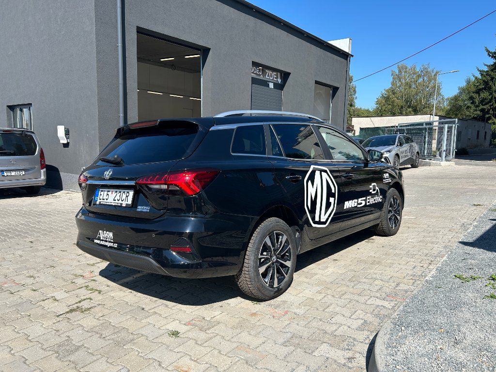 MG MG5, Excite 115kw, 61kWh - fotka 4