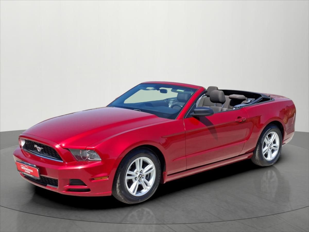 Ford Mustang, 3,7 V6 227 Kw cabrio - fotka 2
