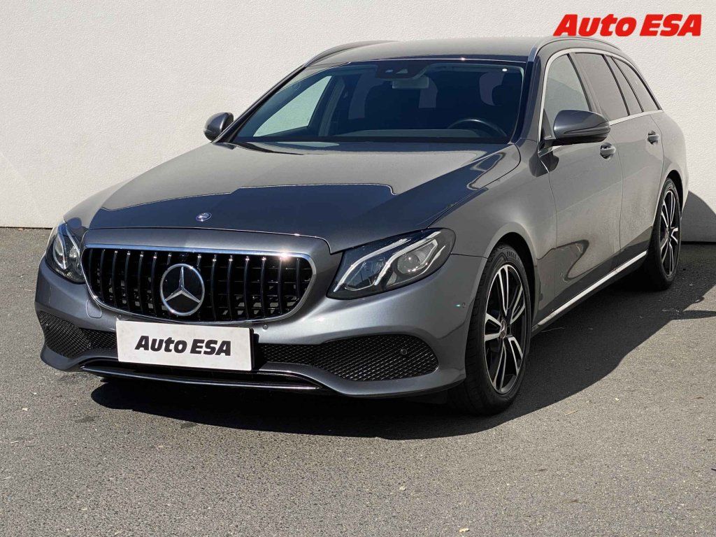 Mercedes-Benz Třídy E, 2.0 i,Avantgarde,AT - fotka 3