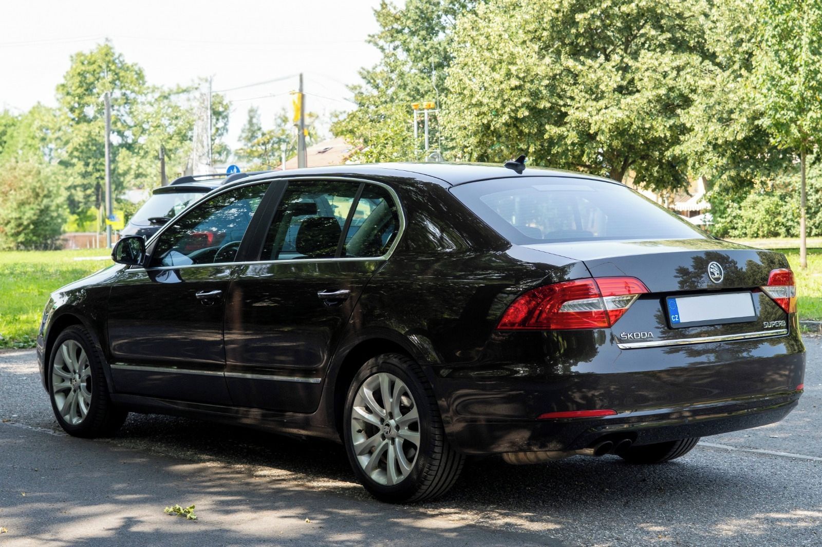 Škoda Superb, 2.0 TDI 103 kW, ČR - fotka 2