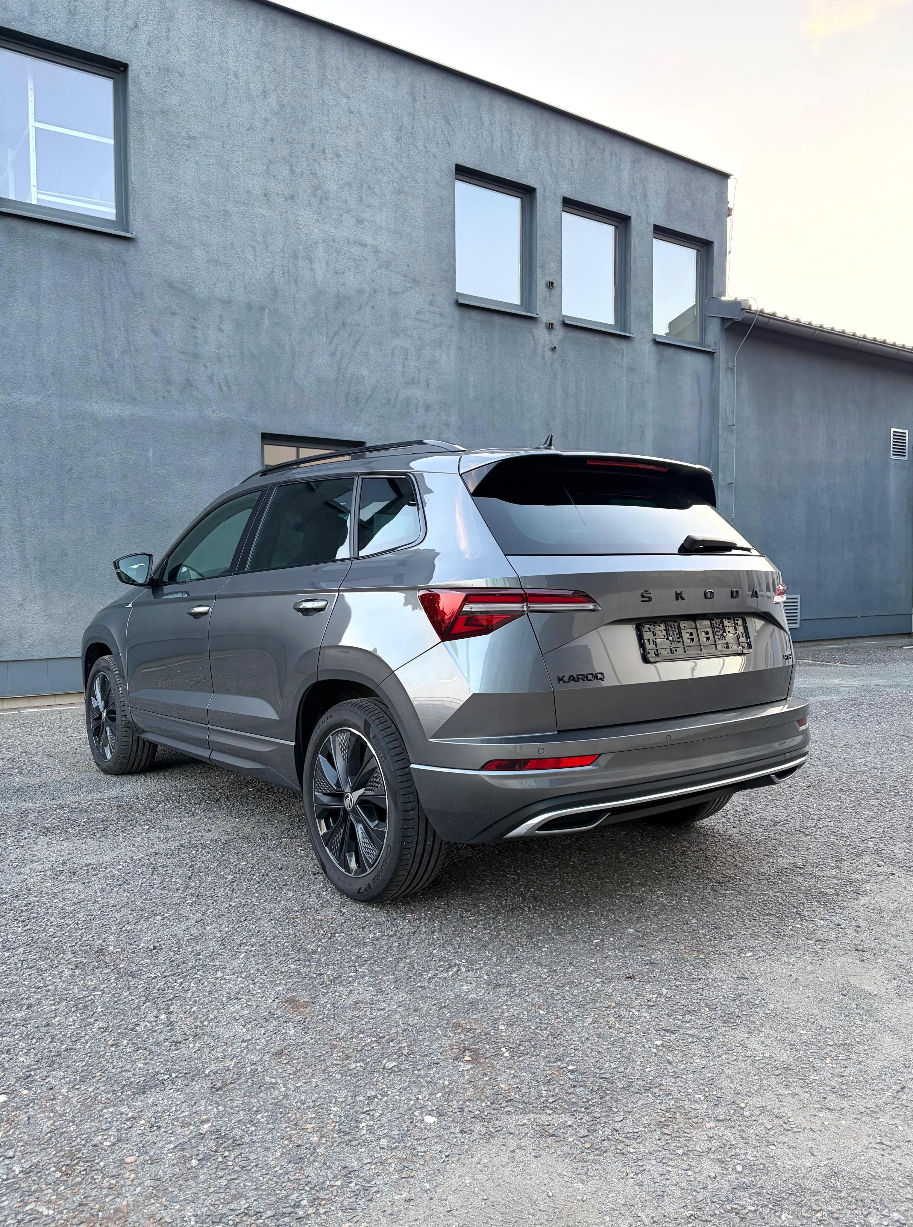 Škoda Karoq, 2.0TDI 4x4 SPORTLINE WEBASTO - fotka 5