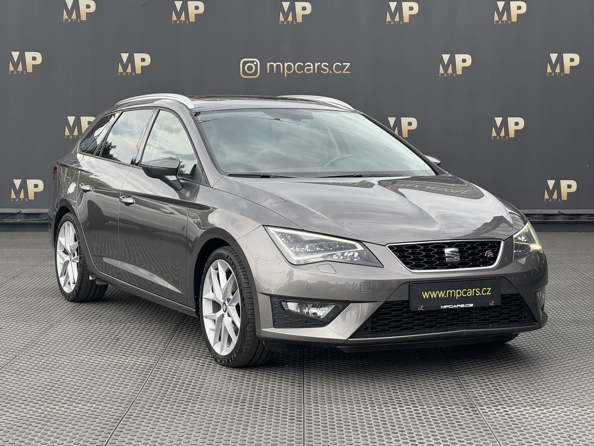 Seat Leon, 1.4TSi 92kW MAN FR, PANO 1.Maj - fotka 3