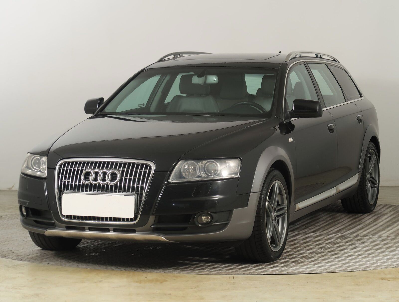 Audi A6 allroad, 2.7 TDI, 4X4, Automat, Navi - fotka 2