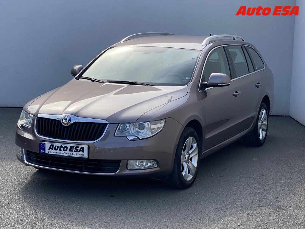 Škoda Superb, 2.0tdi - fotka 3
