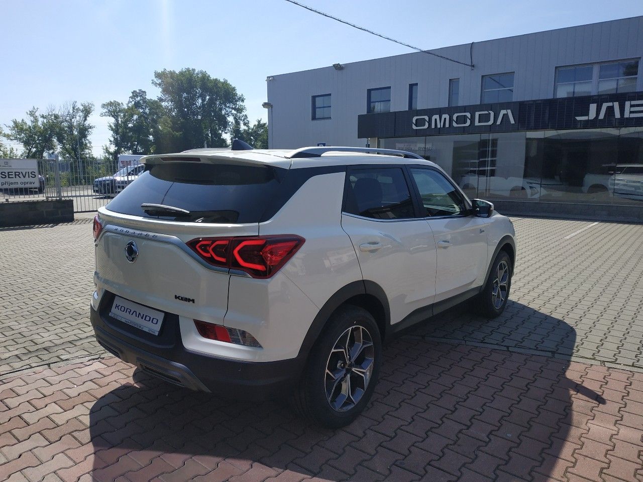 KGM Korando, 1.5T, Style+2WD,AT,SKLADEM - fotka 5