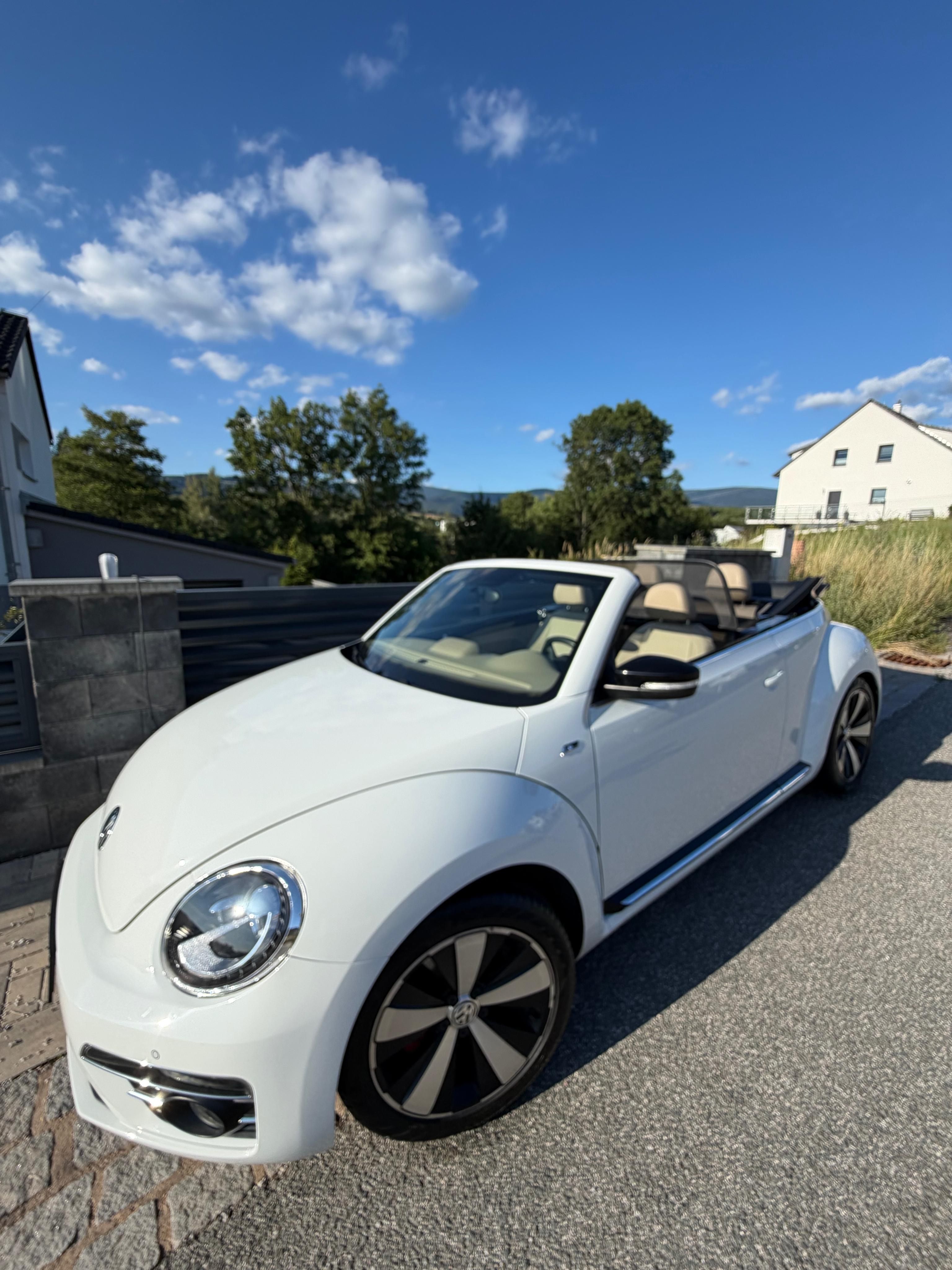 Volkswagen Beetle, VW Beetle Cabrio R-Line 2.0TSI - fotka 2