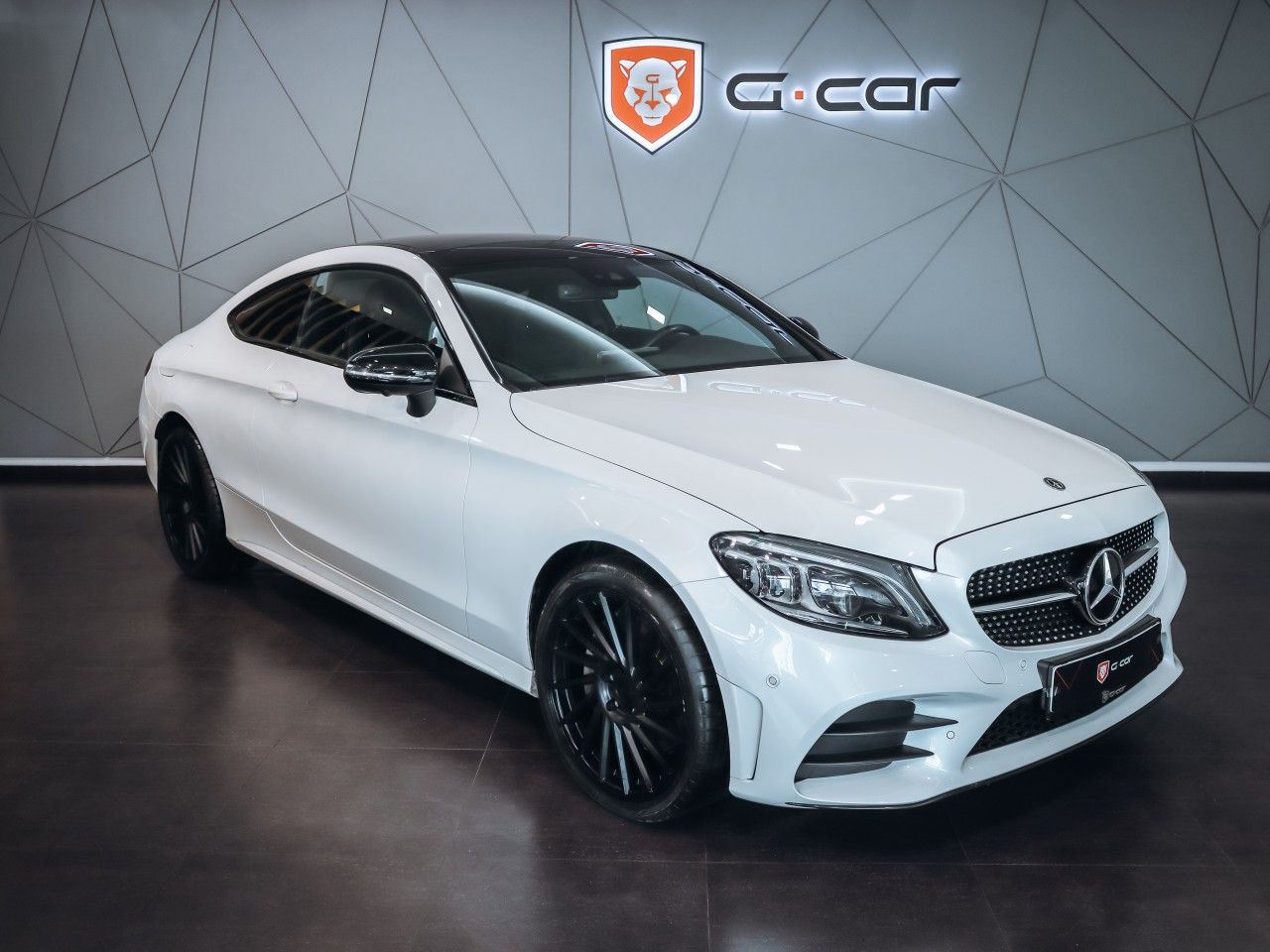 Mercedes-Benz Třídy C, C 300d coupe 4MATIC AMG - fotka 2