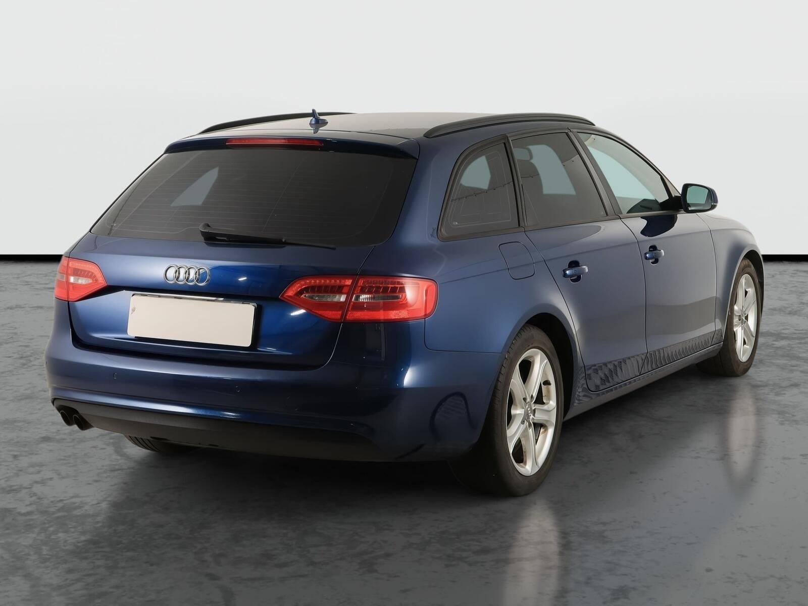 Audi A4, 2.0 TDI, Ambition, Navi - fotka 5