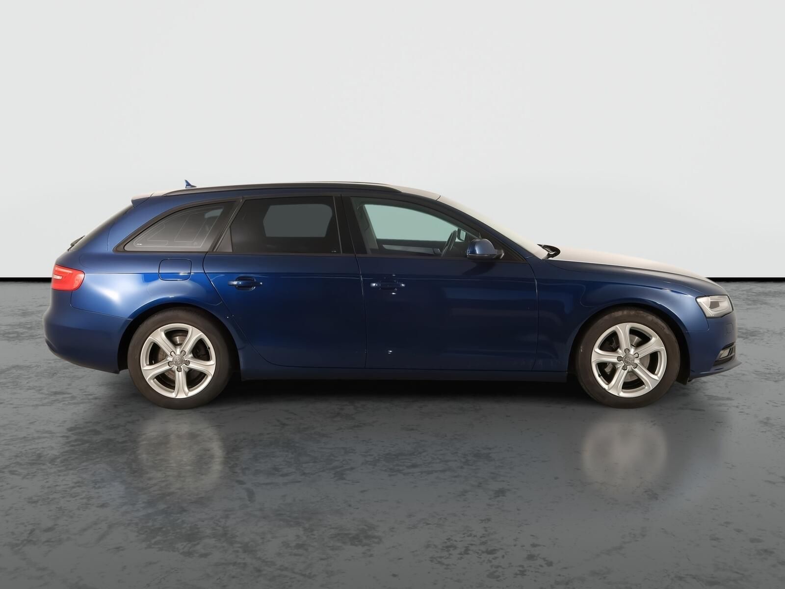 Audi A4, 2.0 TDI, Ambition, Navi - fotka 6