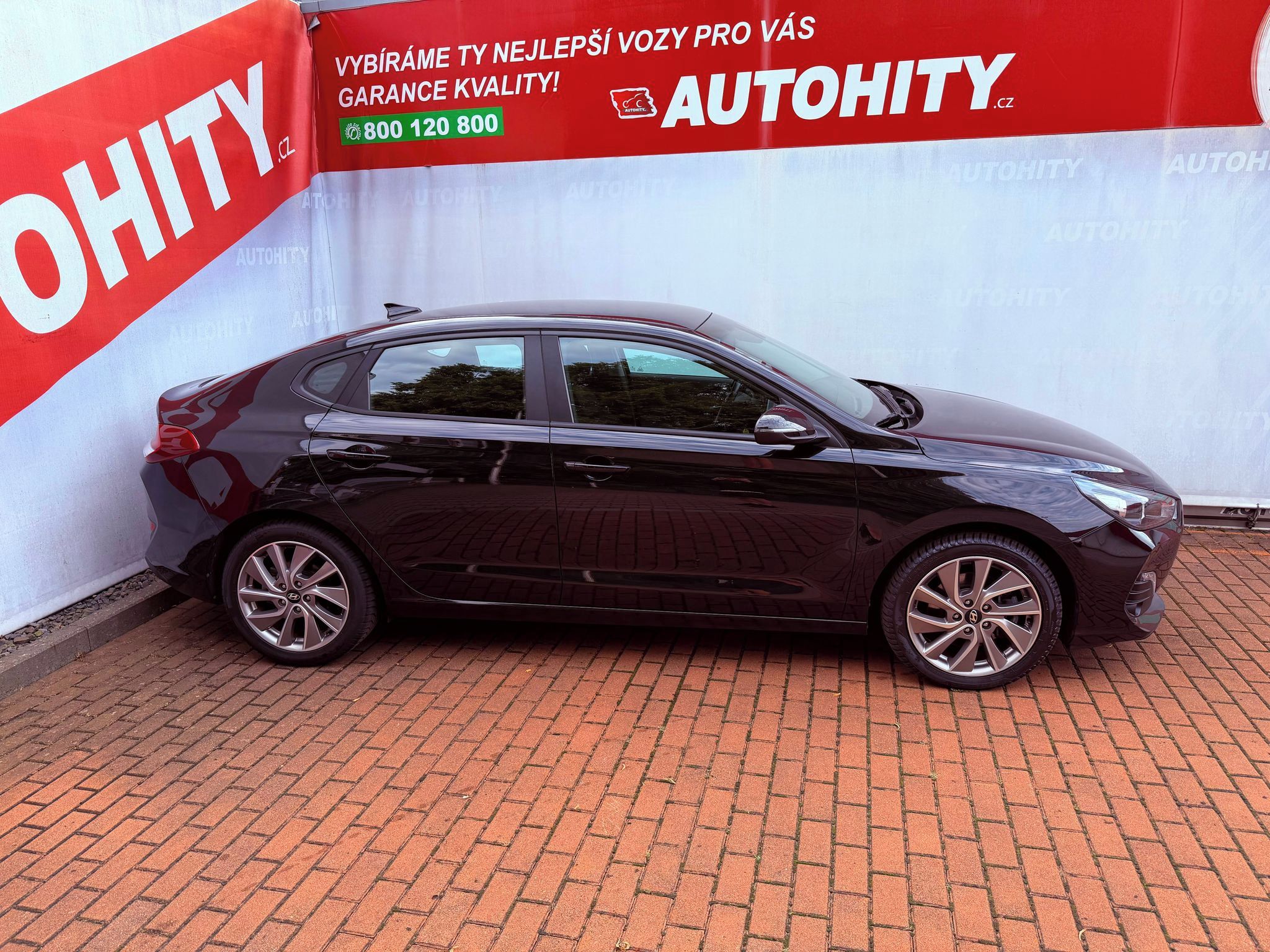 Hyundai i30, 1.4 T-GDi Trend, Serviska - fotka 6