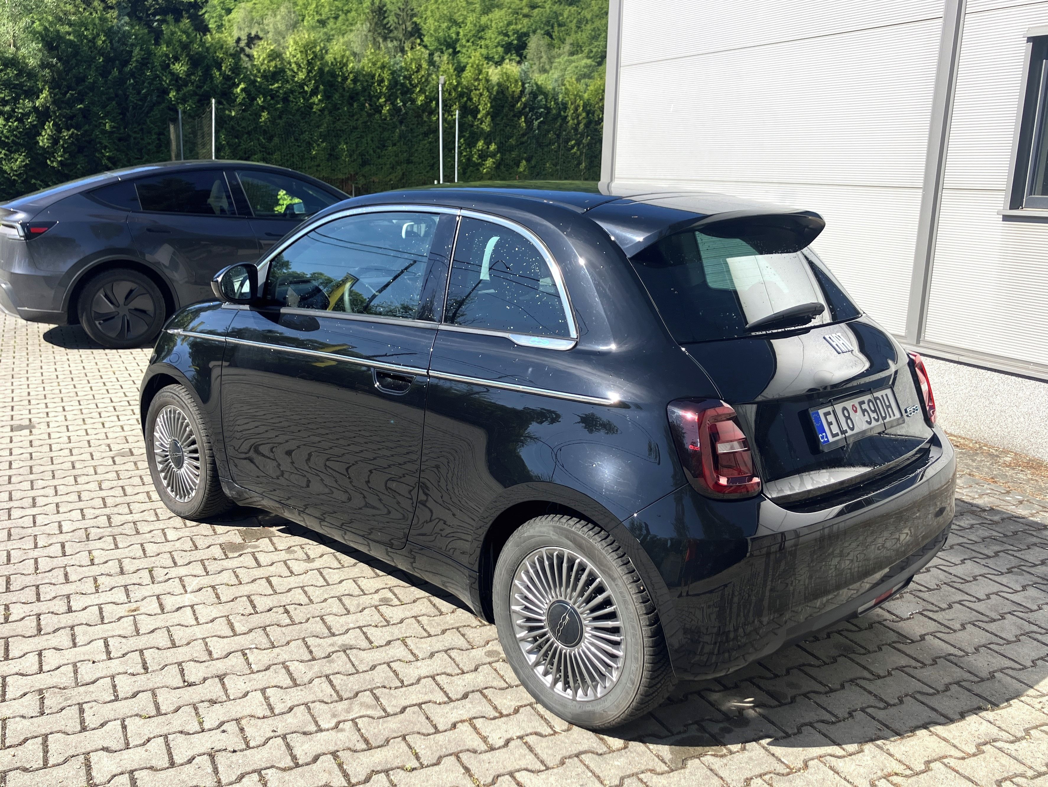 Fiat 500E, 42 kWh - fotka 4