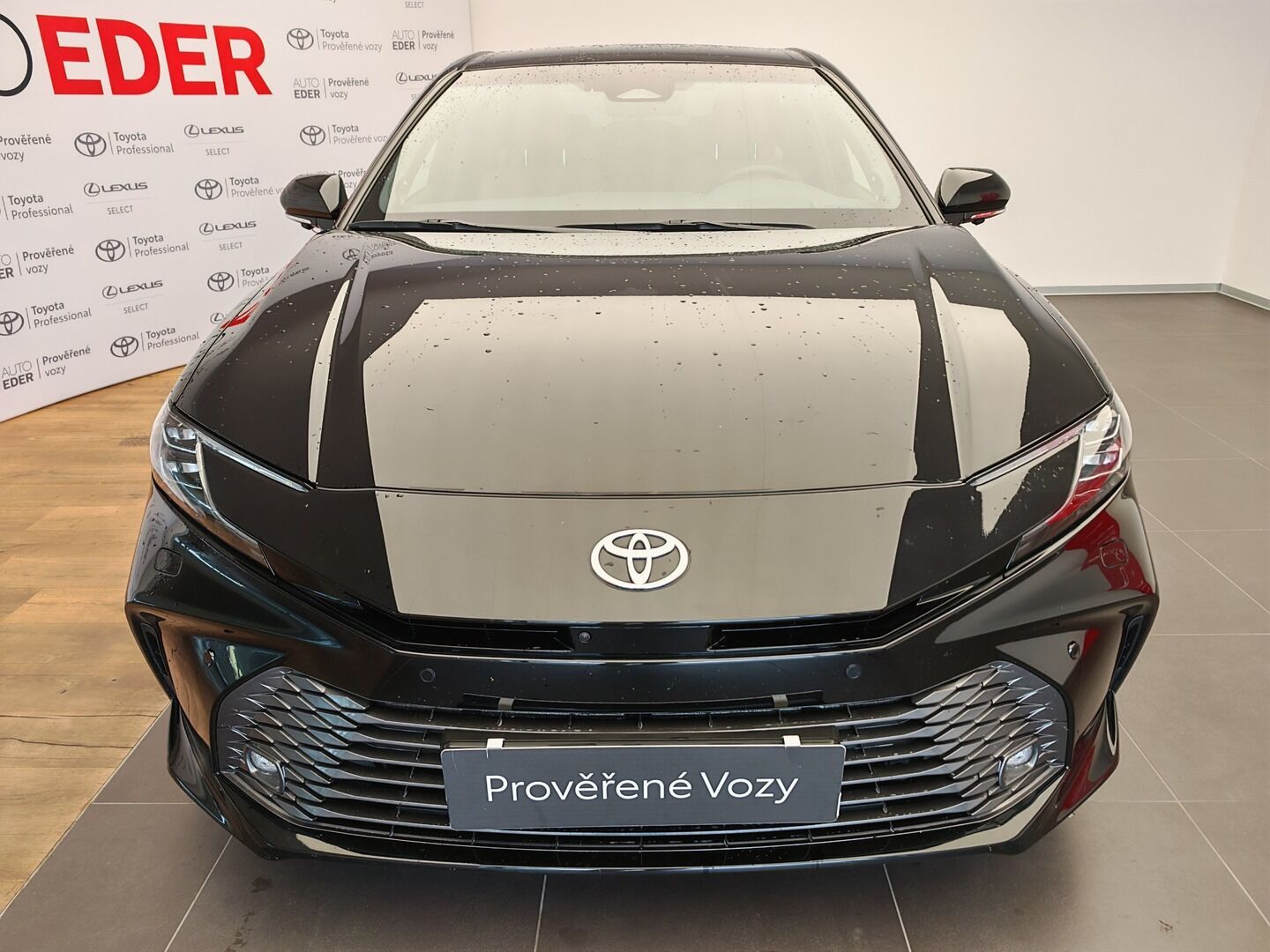 Toyota Camry, 2.5 Hybrid Executive - fotka 2