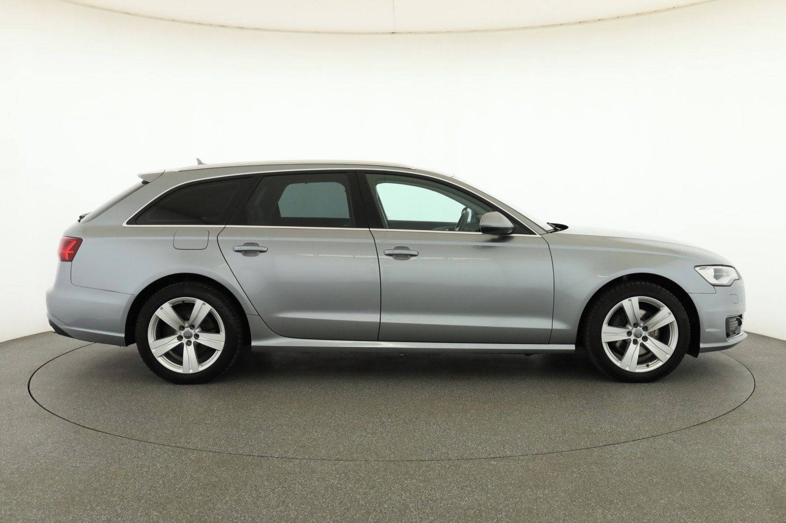 Audi A6, 2.0 TDI, Kůže, Navi - fotka 6