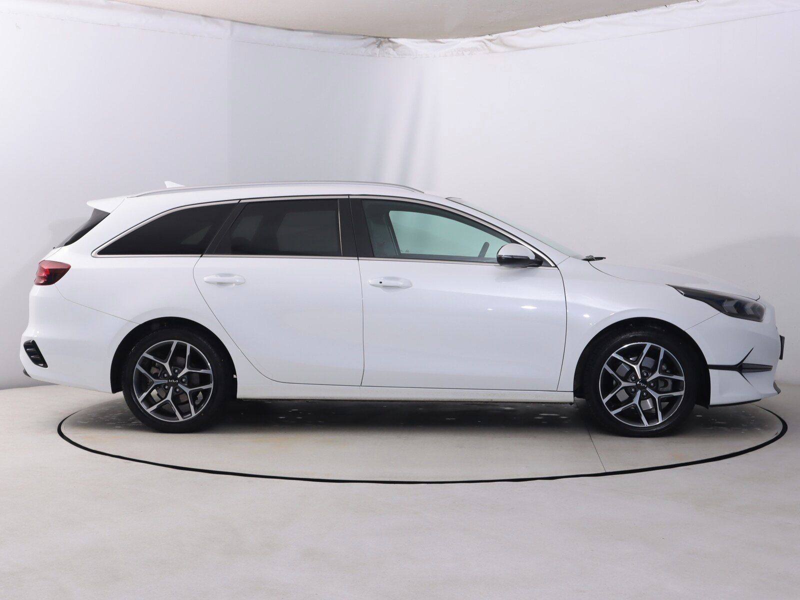 Kia Cee´d, 1.5 T-GDI, Automat, Serv.kniha - fotka 6