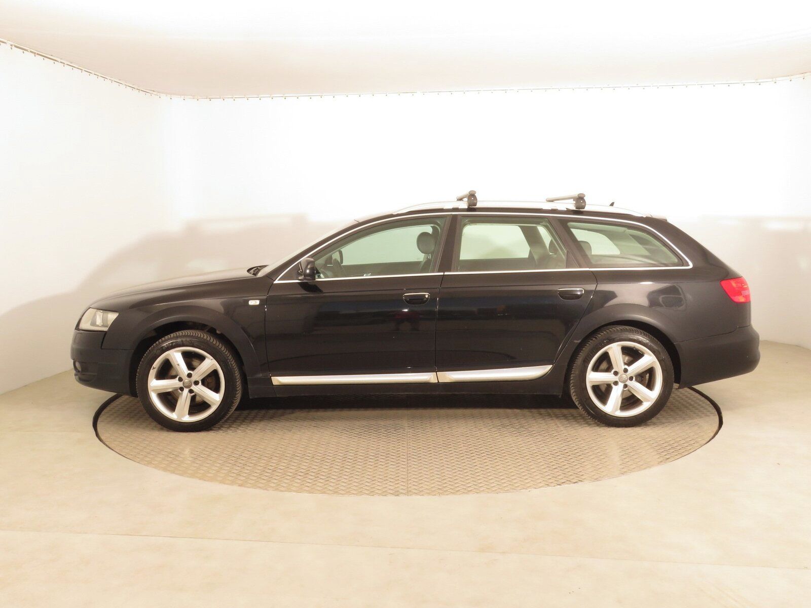 Audi A6 allroad, 3.0 TDI, 4X4, Automat, Navi - fotka 3