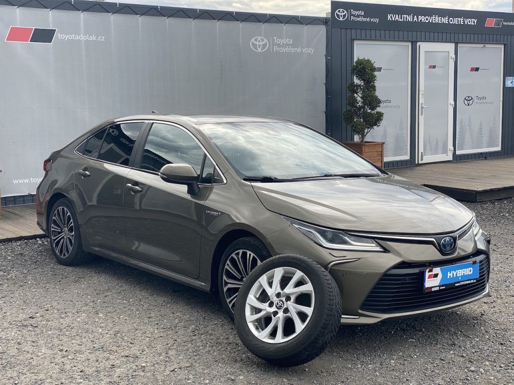 Toyota Corolla, 1.8HSD, ČR, StyleTech, záruka
