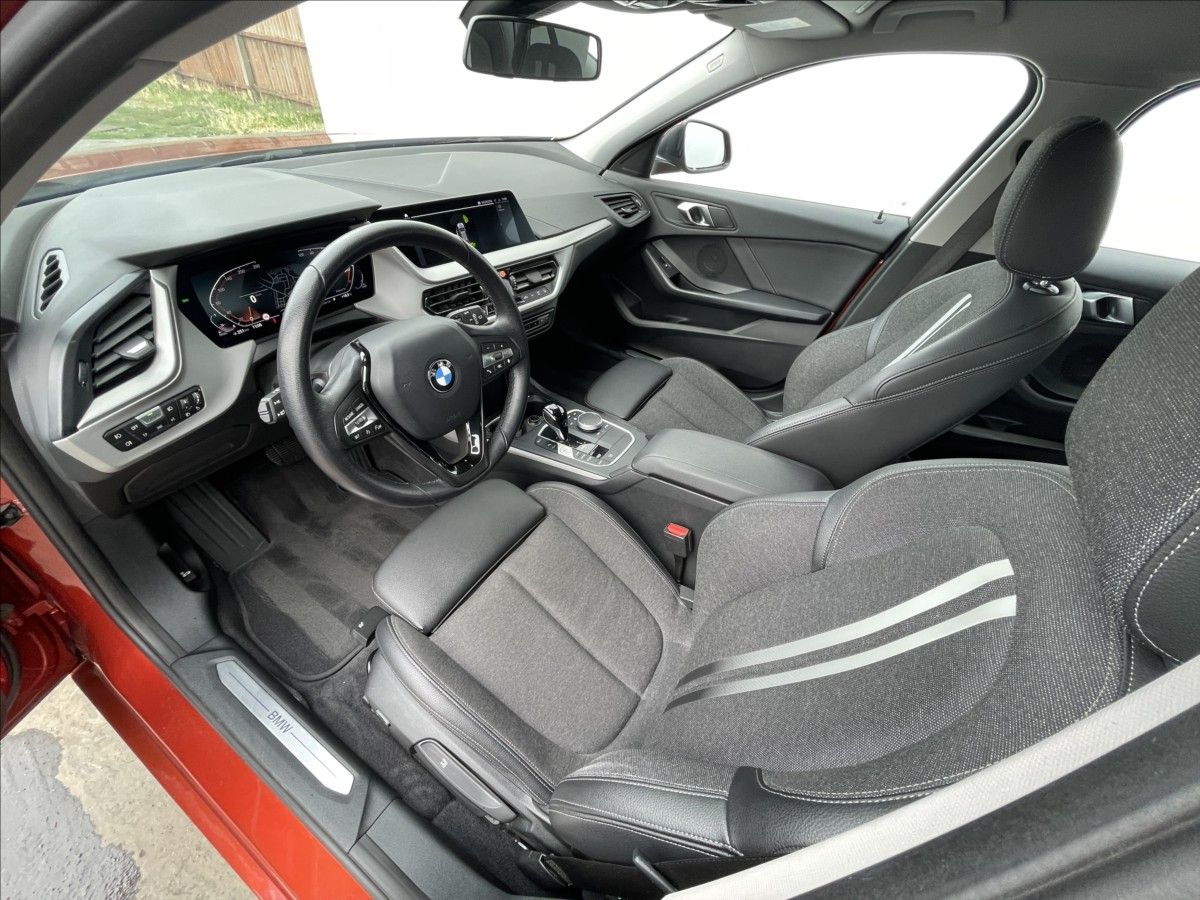 BMW Řada 1, 2,0 118d A8 LED+PDC+ACC - fotka 5