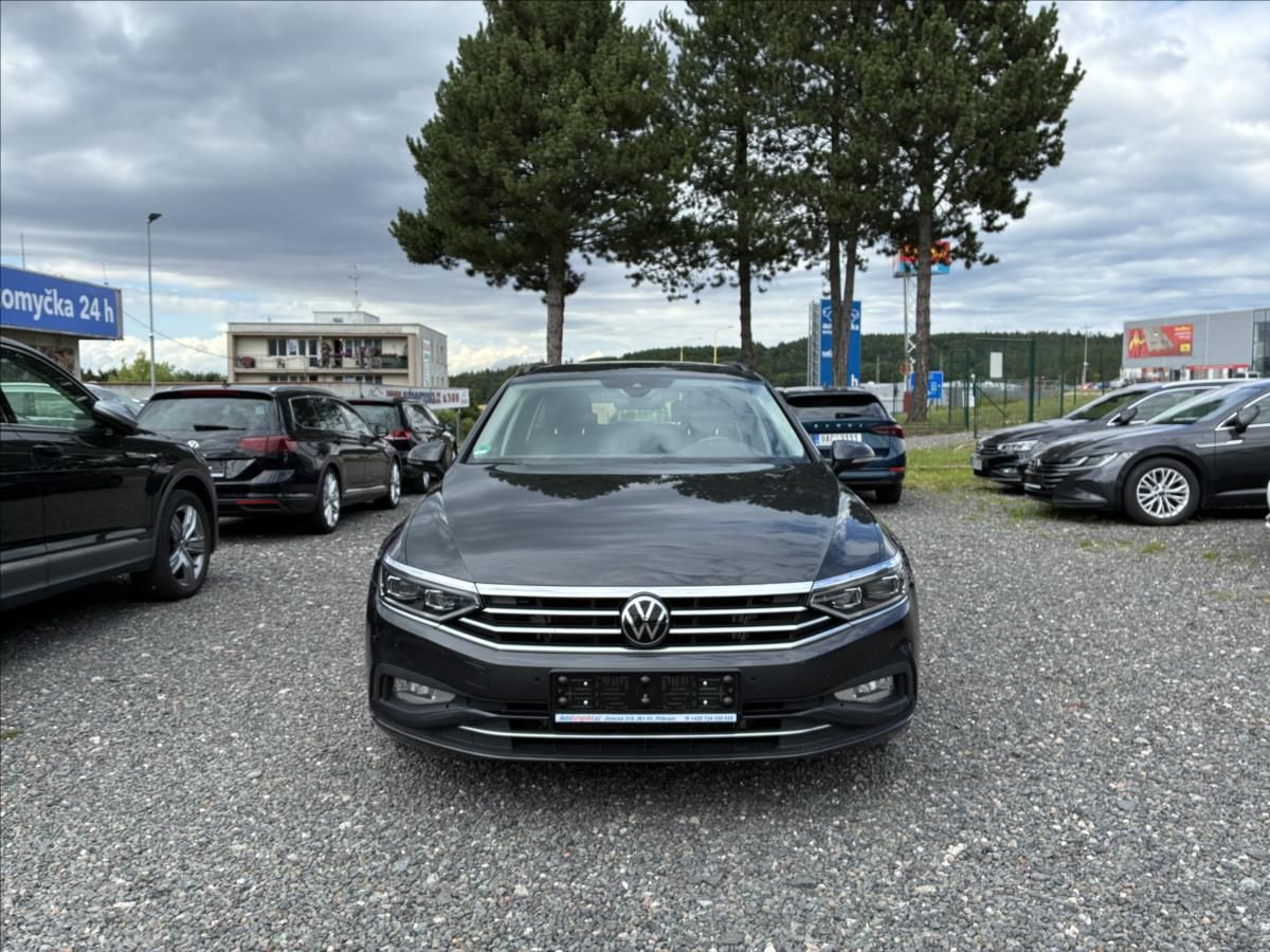 Volkswagen Passat, 2,0 TAŽNÉ,IQ LIGHT,KAMERA - fotka 4