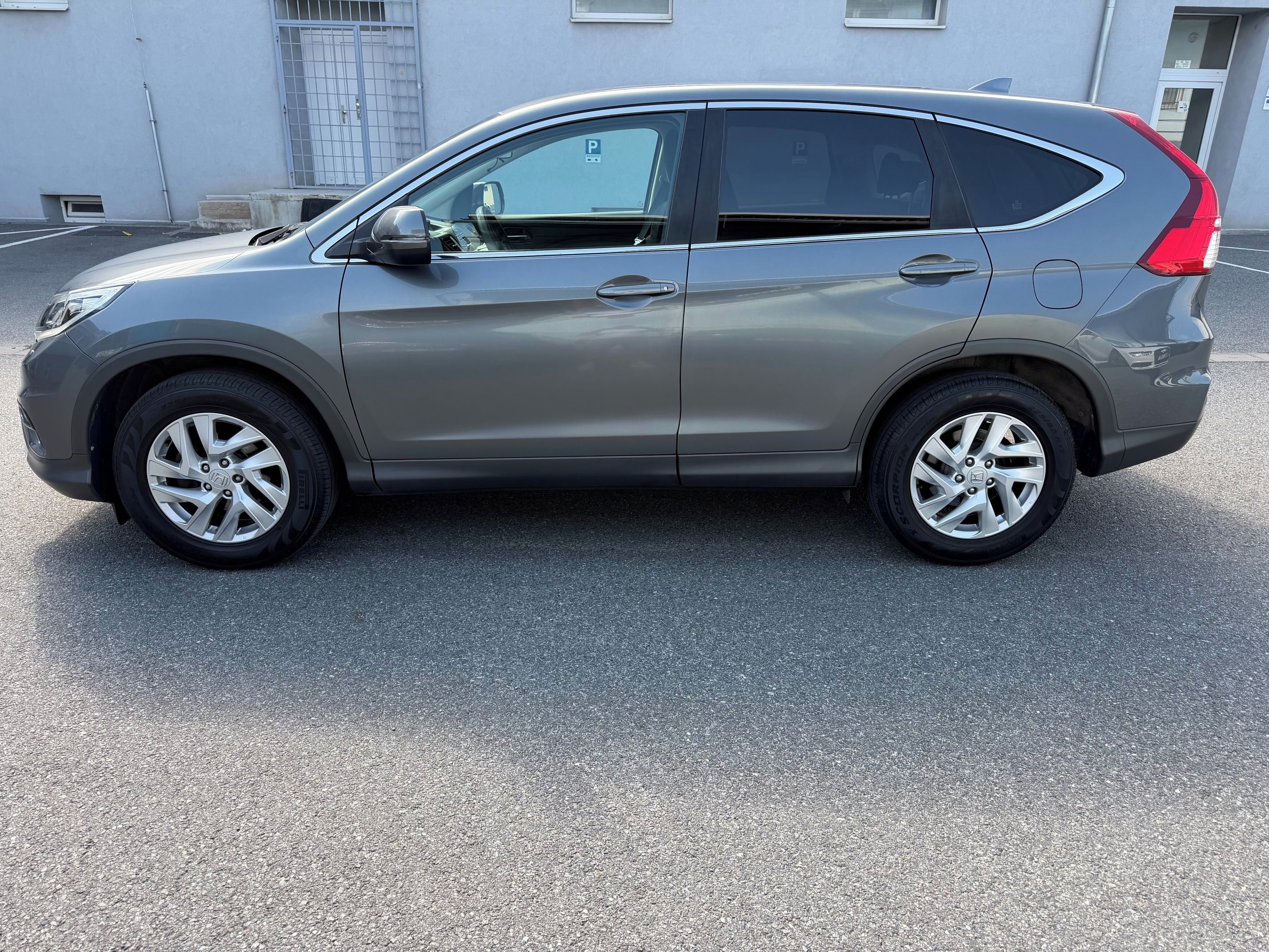 Honda CR-V, 2.0i 4x4 1.maj. koup CZ servis - fotka 5