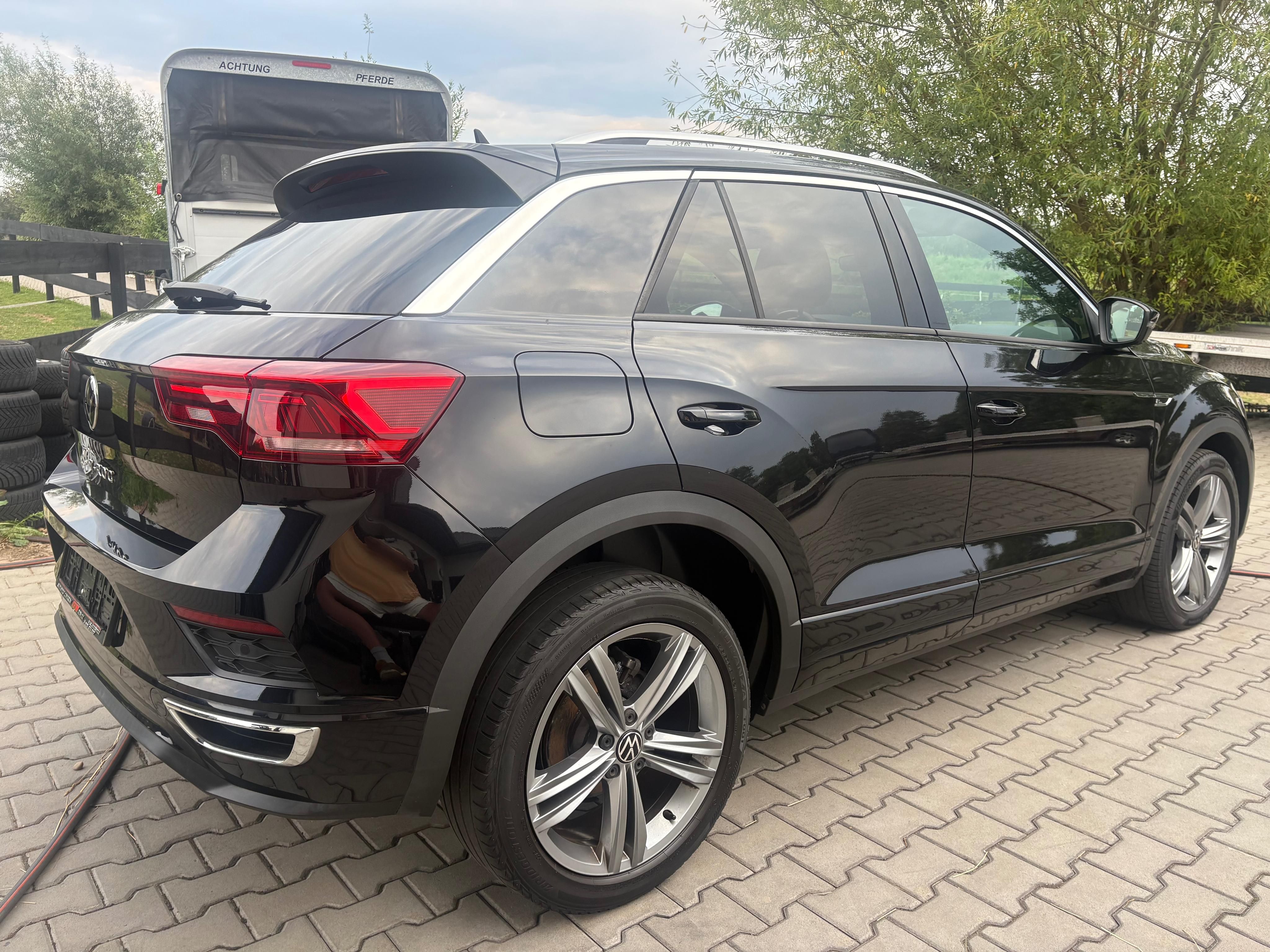 Volkswagen T-Roc, 1.5TSI Dsg R line Matrix - fotka 6