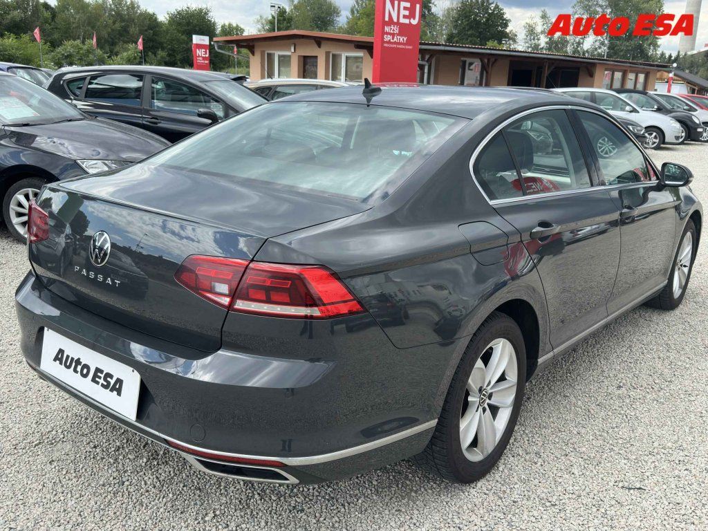 Volkswagen Passat, 2.0TDi,ČR,Elegance,DSG - fotka 4