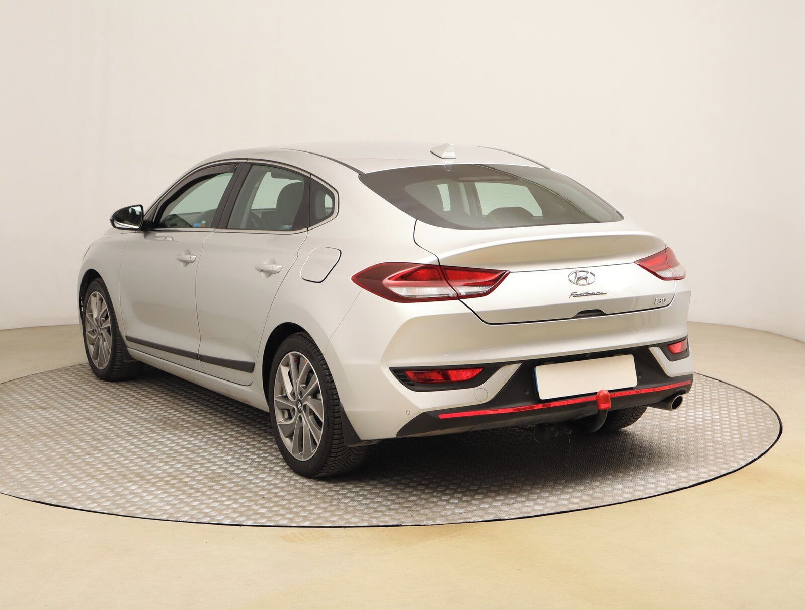 Hyundai i30, 1.4 T-GDI, Komfort, ČR,1.maj - fotka 4