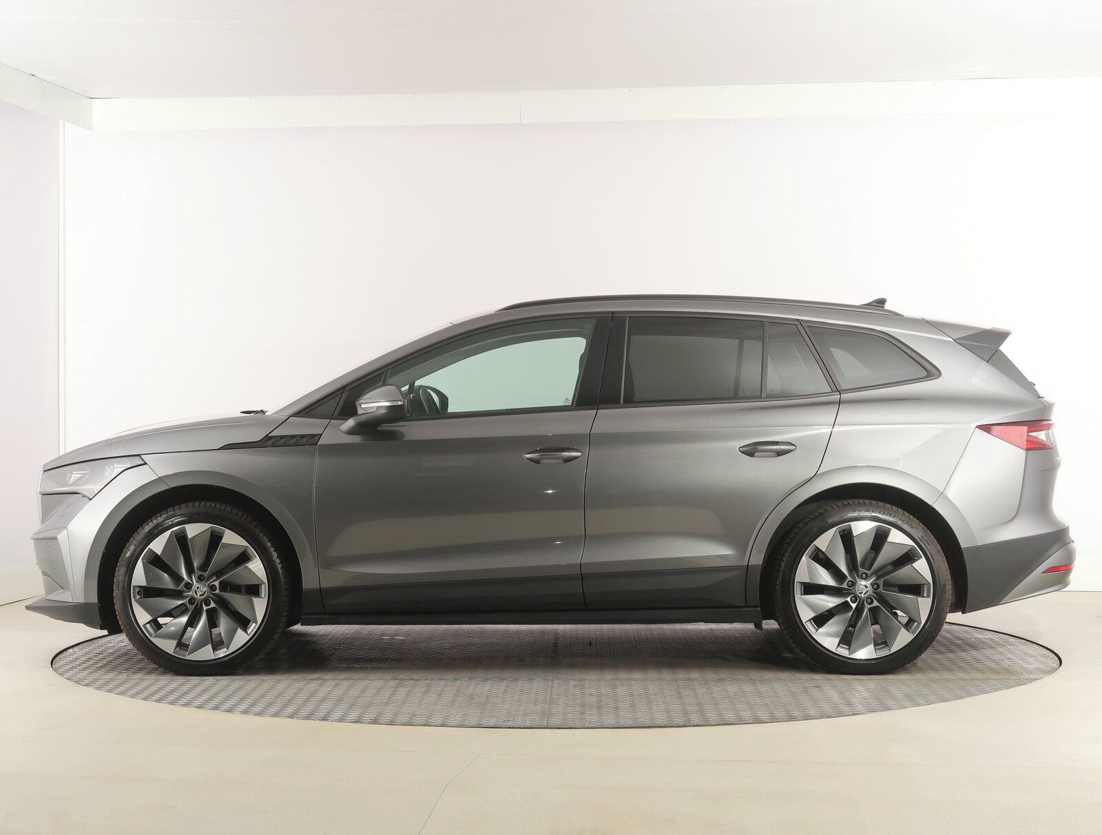 Škoda Enyaq, iV 60 (62 kWh), SoH 93% - fotka 3