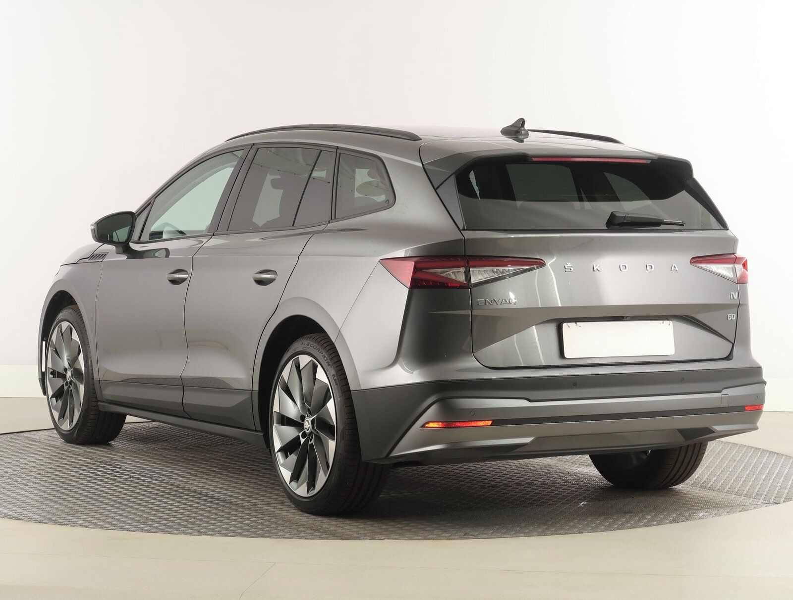 Škoda Enyaq, iV 60 (62 kWh), SoH 93% - fotka 4