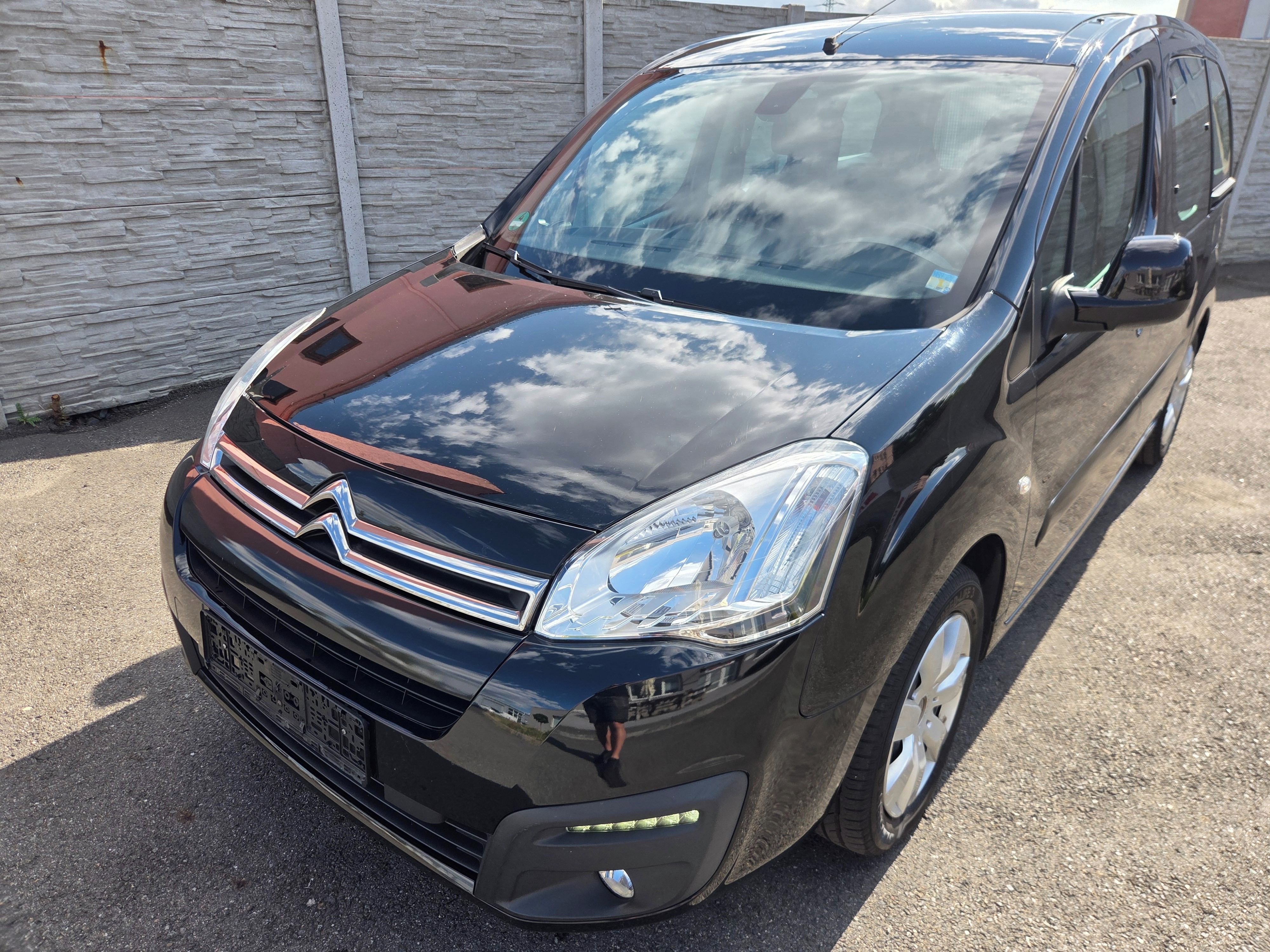 Citroën Berlingo, 1.6 HDI BLUE MULTISPACE - fotka 4