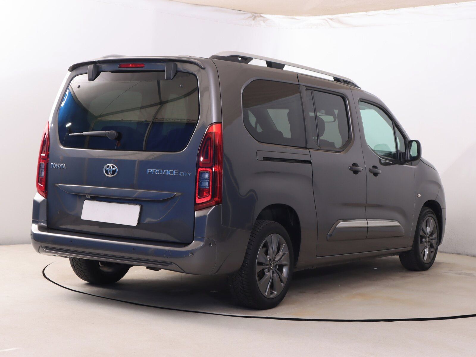 Toyota Proace City Verso, Maxi 1.2 T, Family, 5Míst - fotka 5