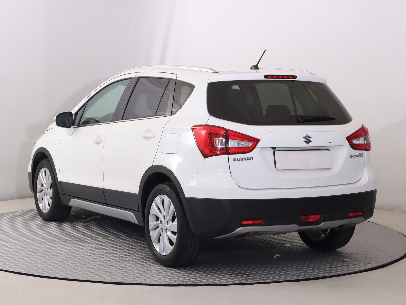 Suzuki SX4 S-Cross, 1.4 BoosterJet, Serv.kniha - fotka 4