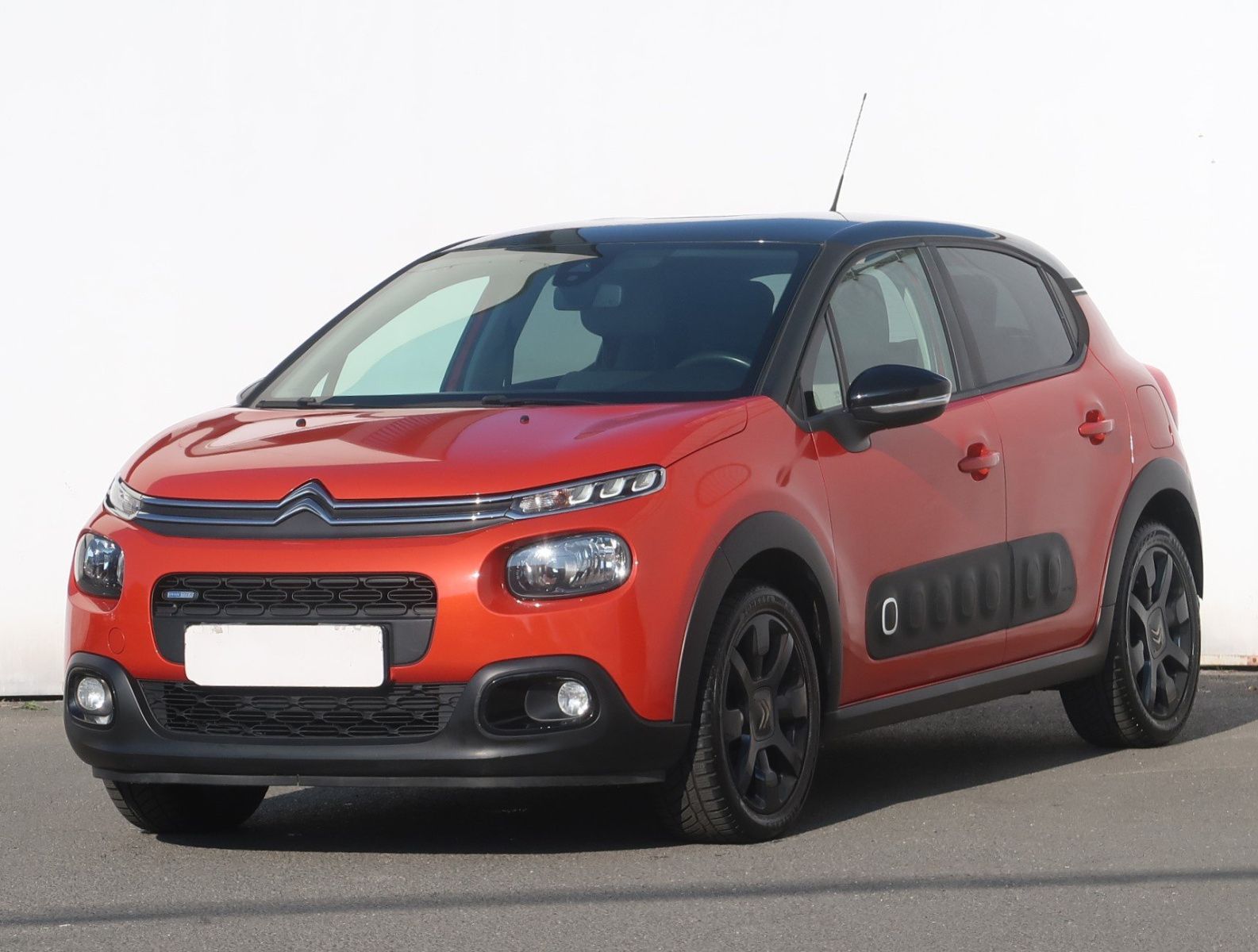 Citroën C3, 1.2 PureTech, Shine - fotka 3