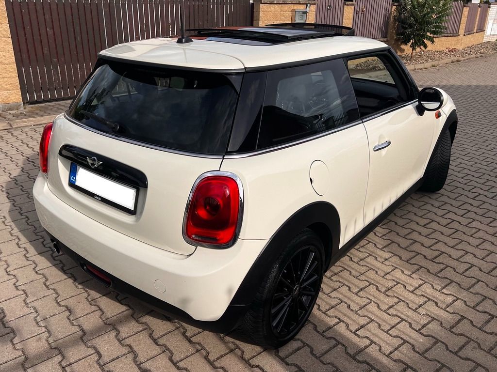 Mini Cooper, D F56 - 1.5d, pano, JCW R17 - fotka 5